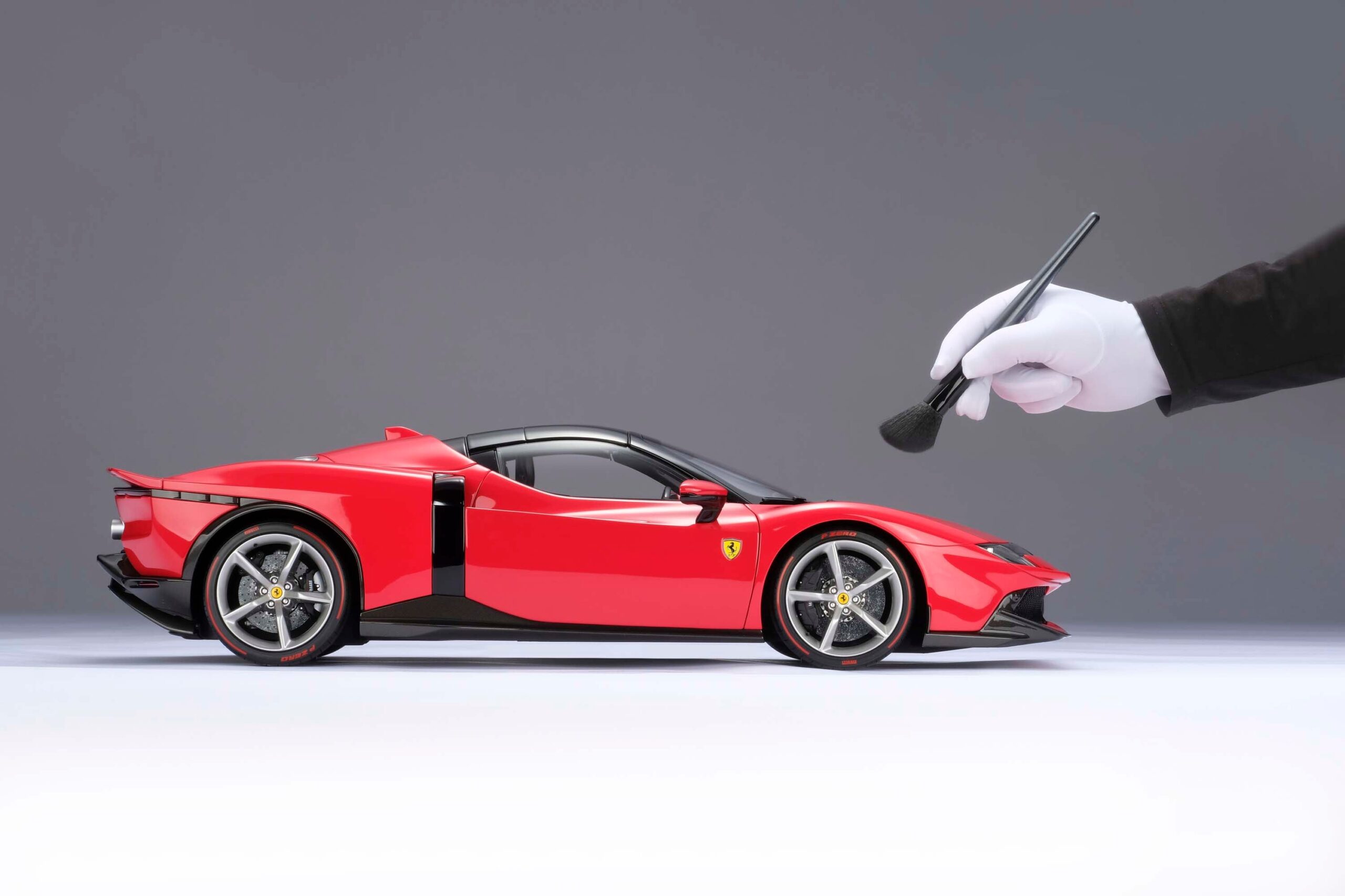 Amalgam Ferrari 849 Testarossa Spider (2026) - Rot | 1:8 - Image 4