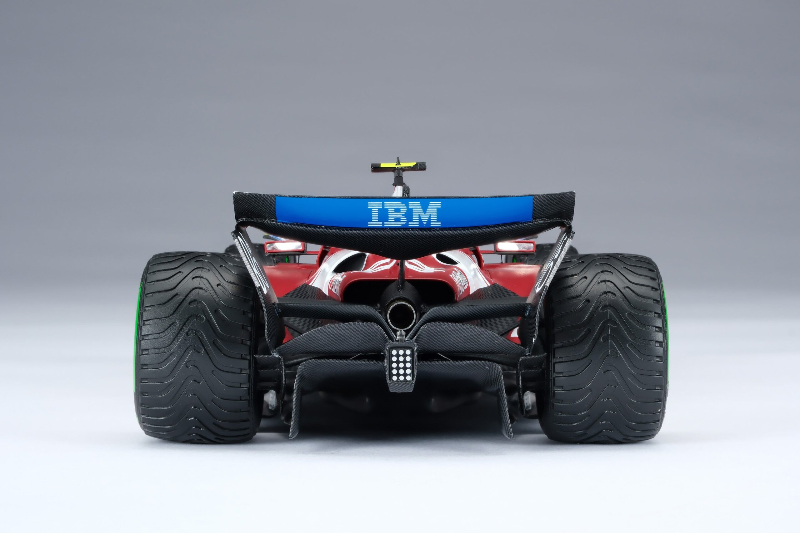 Amalgam Ferrari SF-25 2025 Australian Grand Prix - Rot | 1:18 – Bild 34