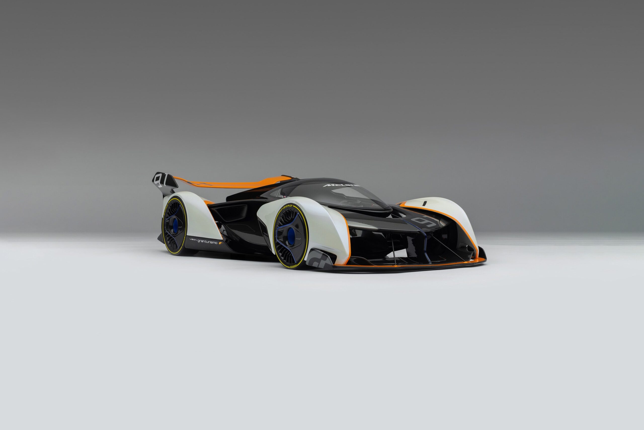 Amalgam McLaren Ultimate Vision Gran Turismo (2017) Signed Edition - Mehrfarbig | 1:8 – Bild 4