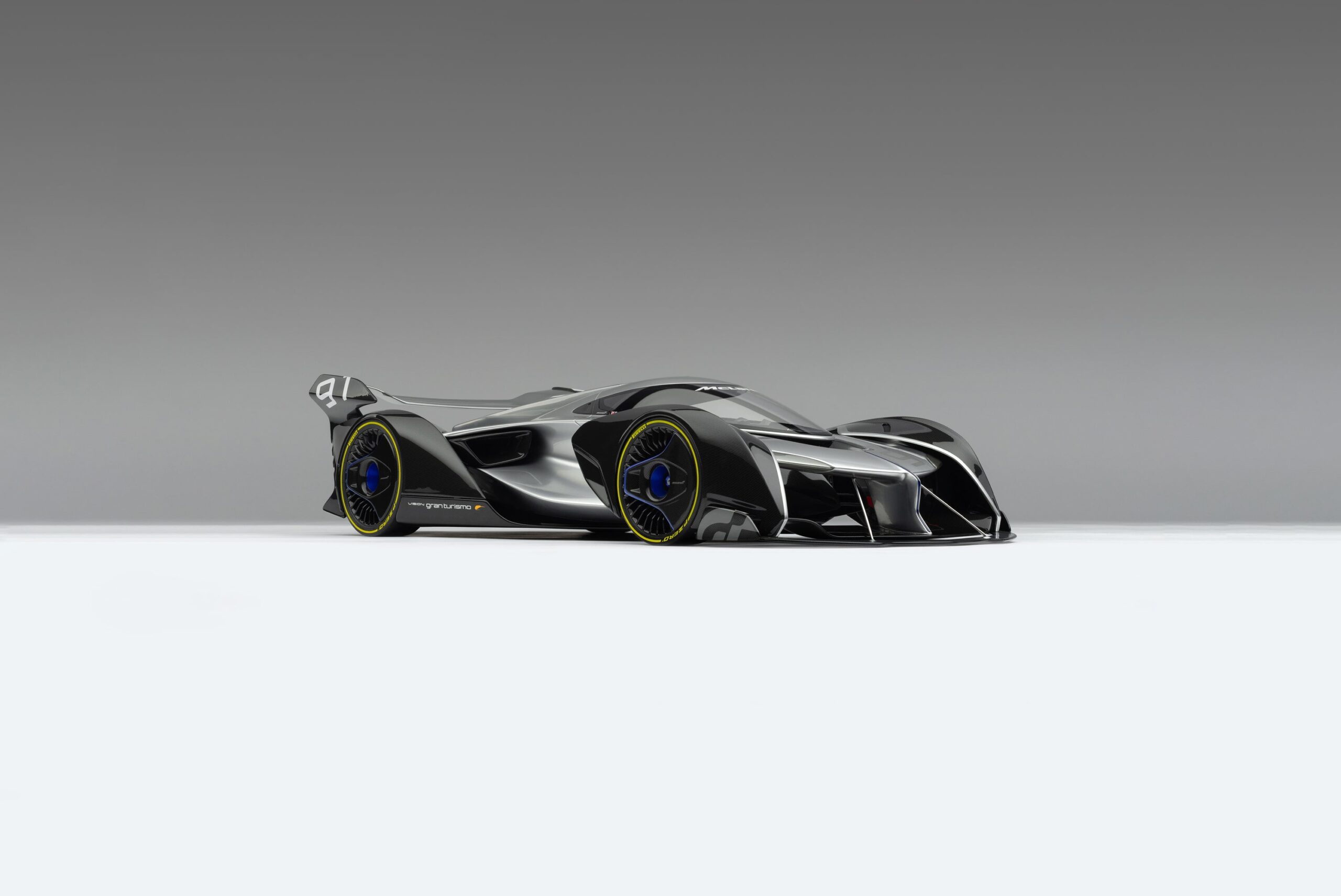 Amalgam McLaren Ultimate Vision Gran Turismo (2017) Signed Edition - Mehrfarbig | 1:8 – Bild 26