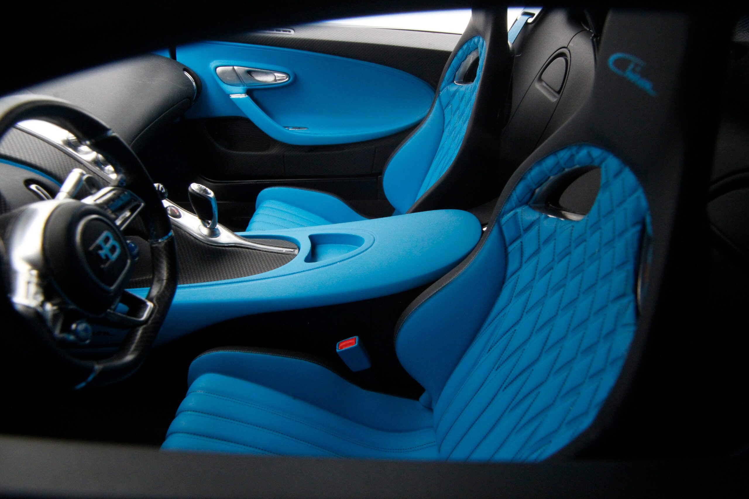 Amalgam Bugatti Chiron Tailor Made | 1:8 - Image 16