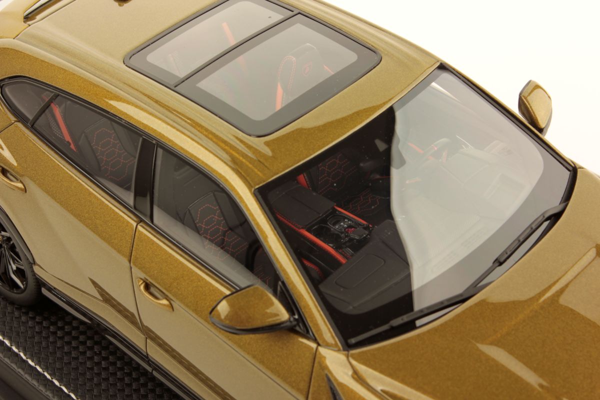 MR Collection Lamborghini Urus SE - ONE OFF Shiny Gea Green | 1:18 – Bild 6
