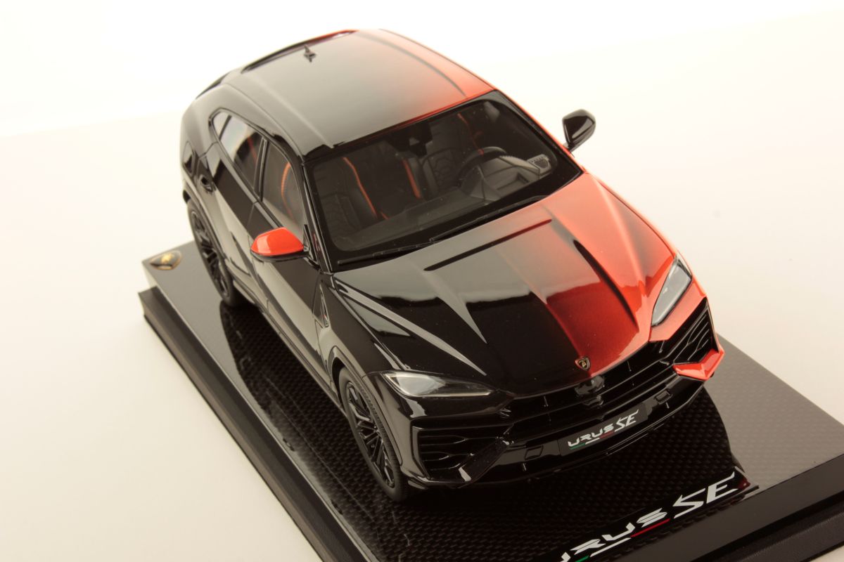 MR Collection Lamborghini Urus SE Special Series - Fading Effect | 1:18 – Bild 3