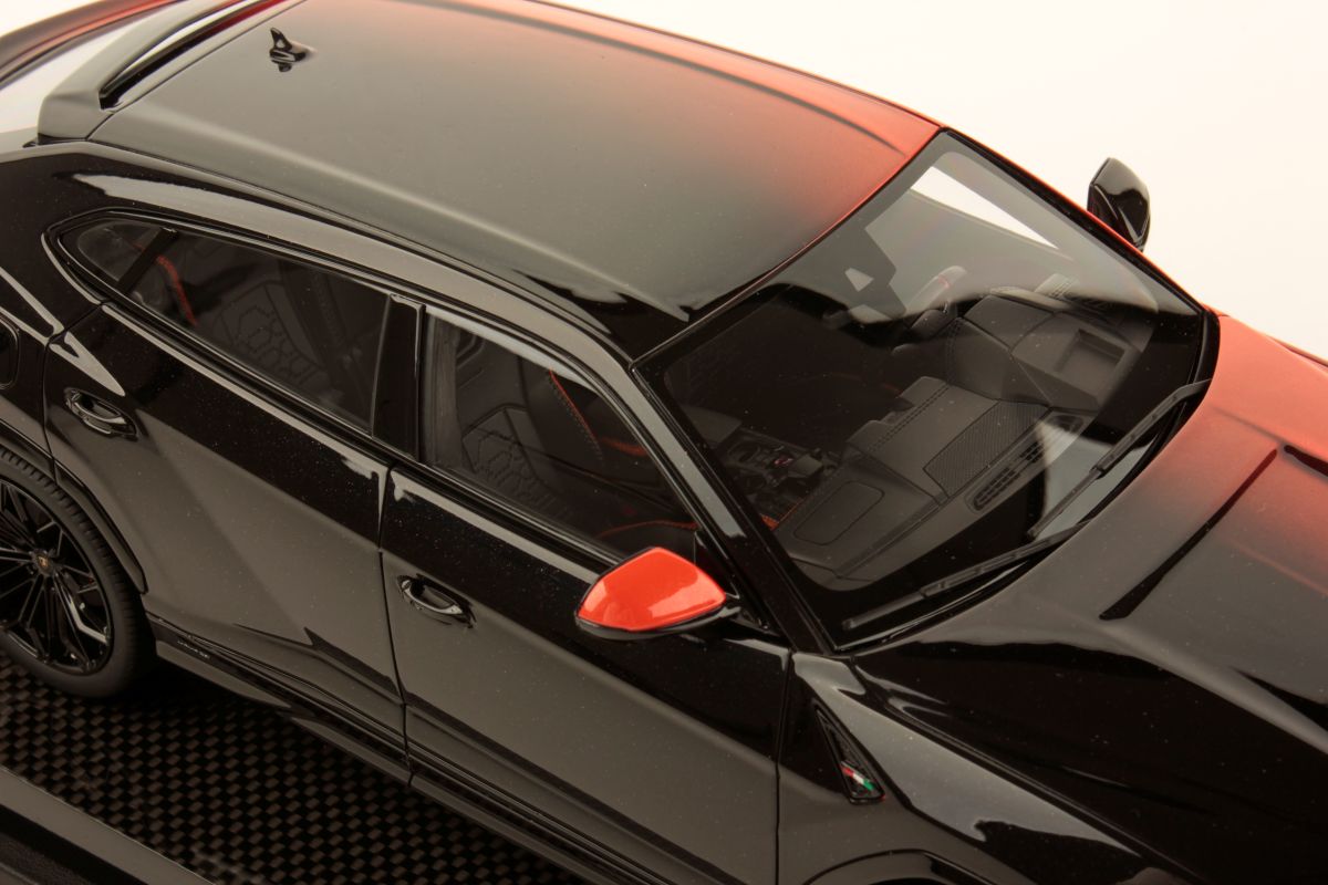 MR Collection Lamborghini Urus SE Special Series - Fading Effect | 1:18 – Bild 6
