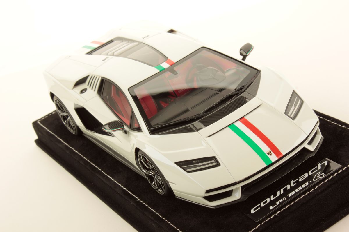 MR Collection Lamborghini Countach LPI 800-4 - Italian Livery | 1:18 – Bild 3