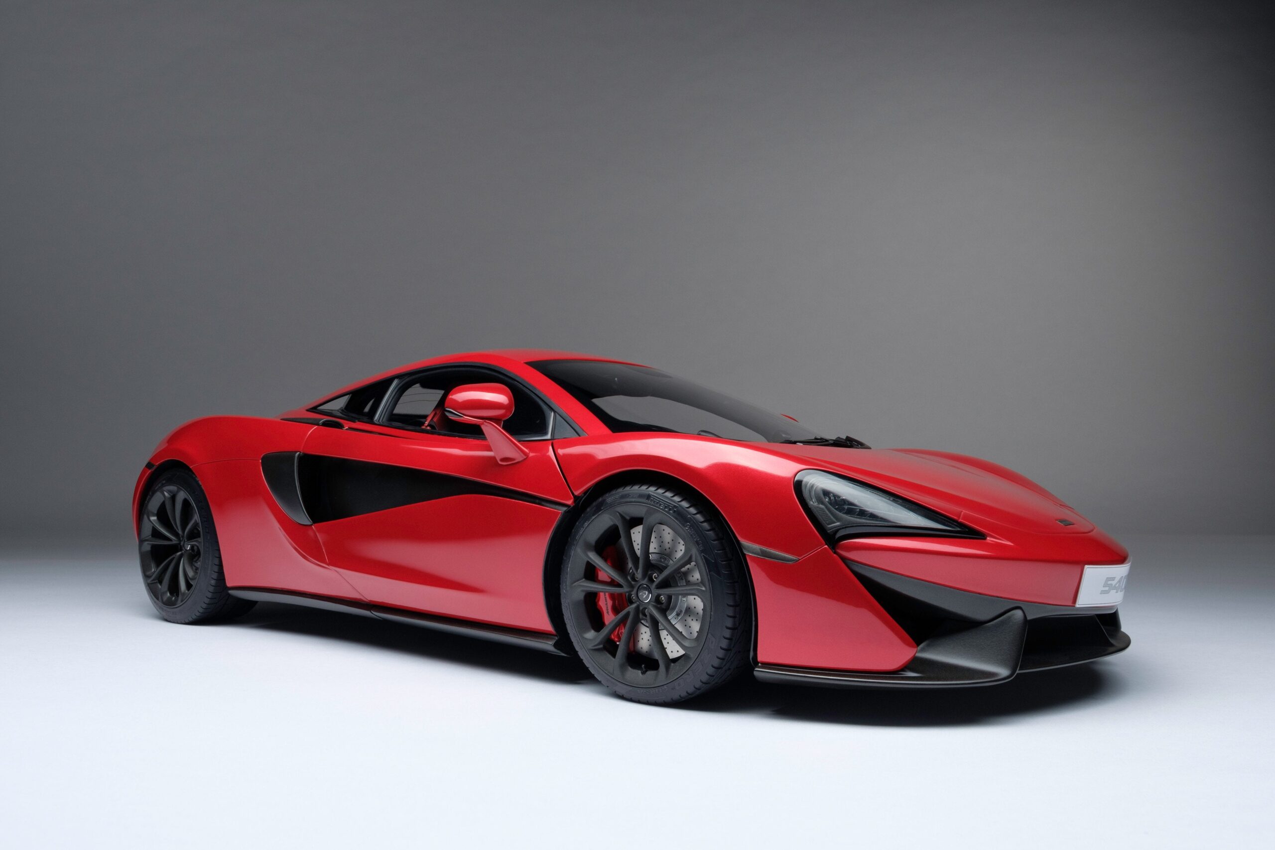 Amalgam McLaren 540C (2015) - Weiß | 1:8 – Bild 6