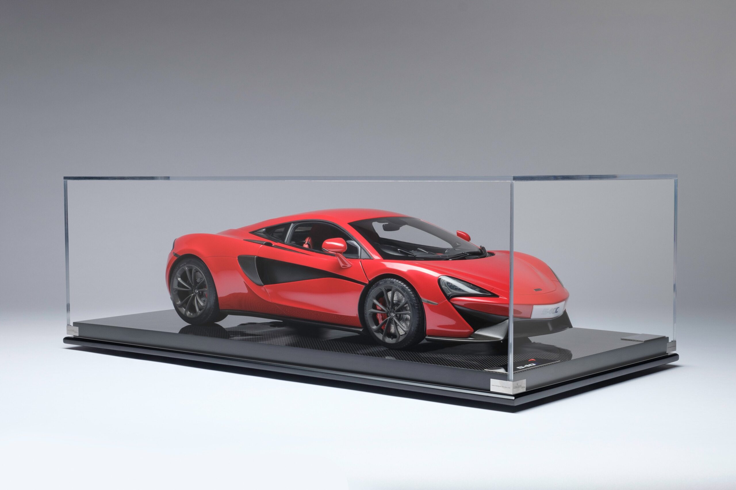 Amalgam McLaren 540C (2015) - Weiß | 1:8 – Bild 11