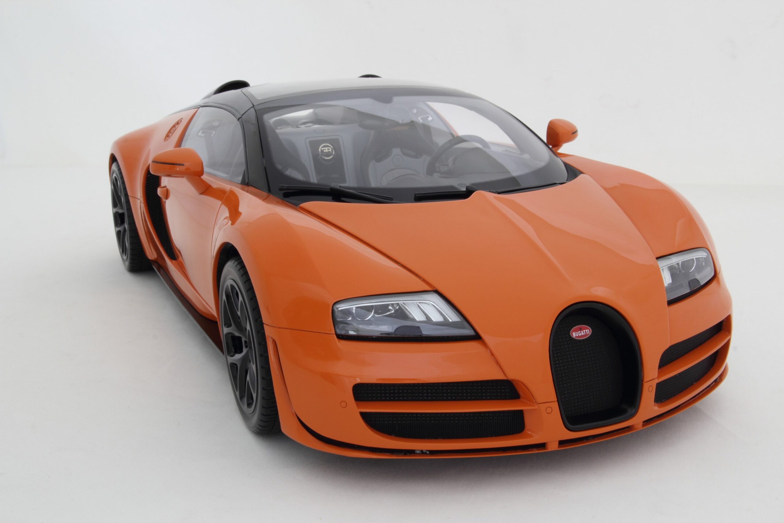 Amalgam Bugatti Veyron Tailor Made | 1:8 - Image 53