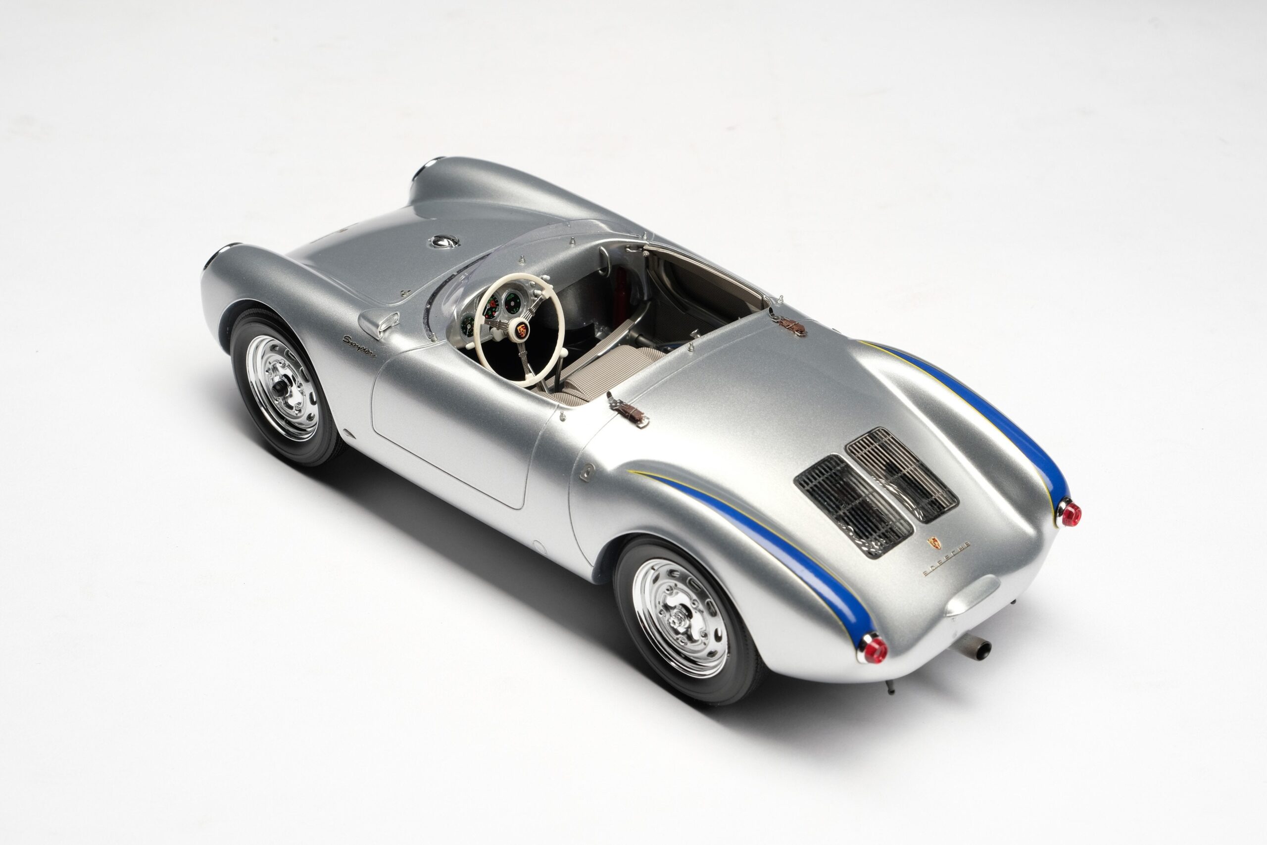 Amalgam Porsche 550 RS Spyder - Silber | 1:18 - Image 12
