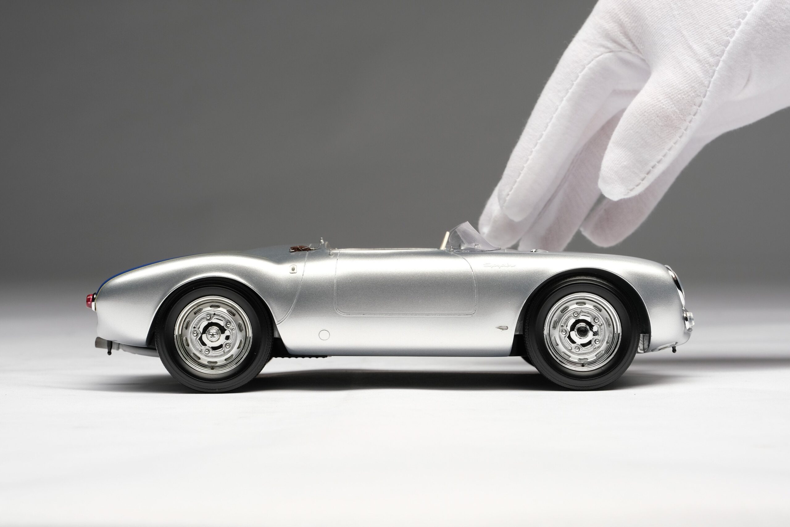 Amalgam Porsche 550 RS Spyder - Silber | 1:18 - Image 3