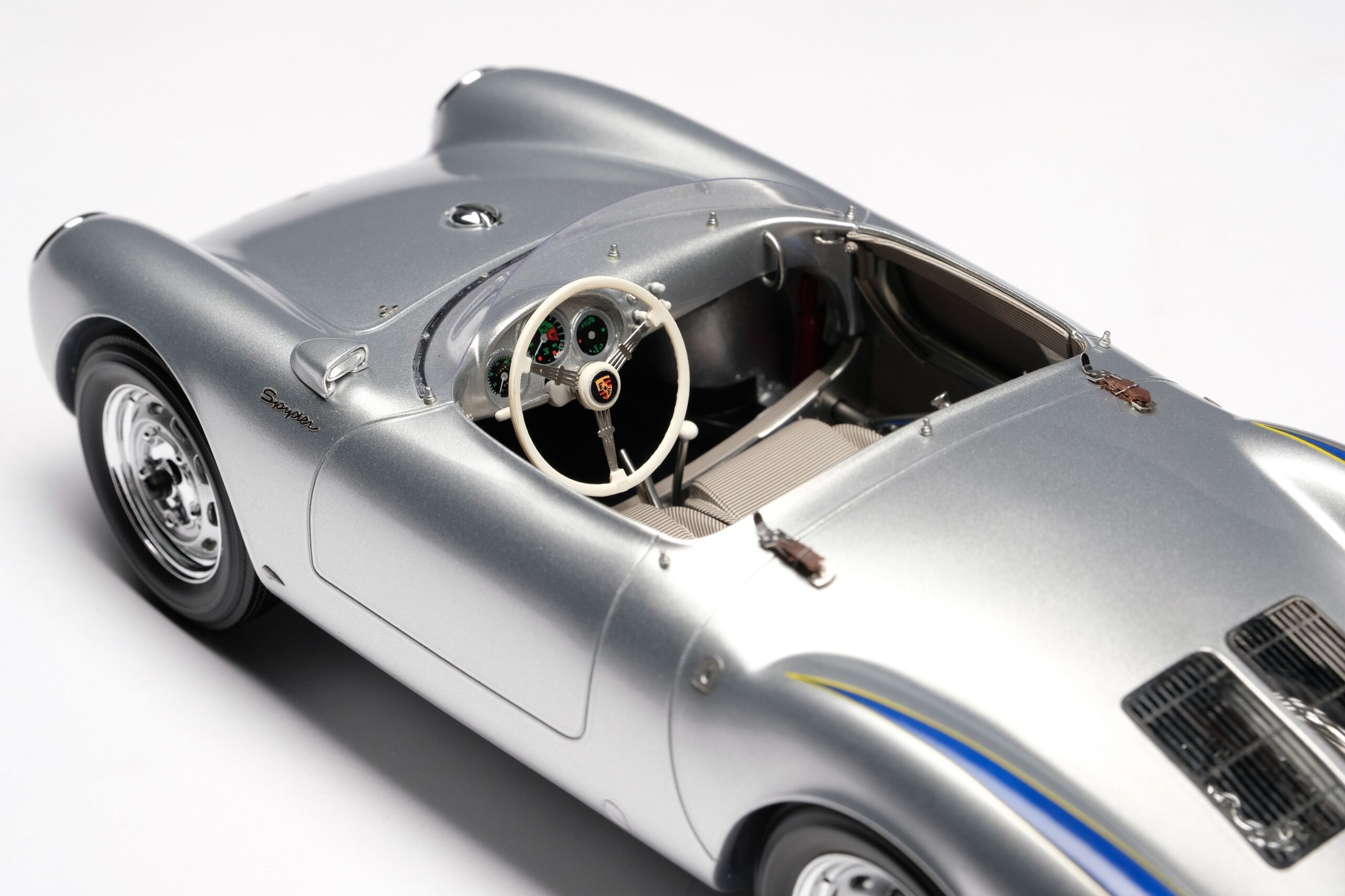 Amalgam Porsche 550 RS Spyder - Silber | 1:18 - Image 15