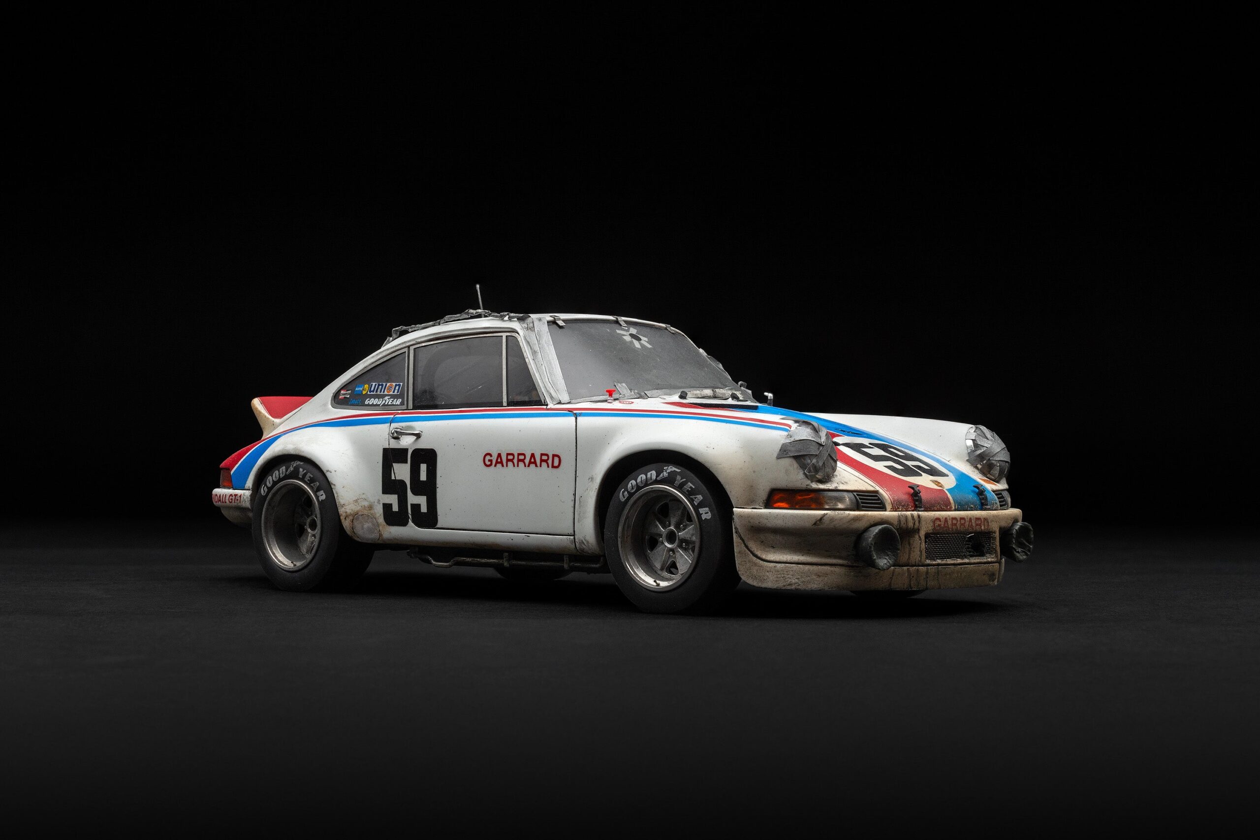 Amalgam Porsche 911 RSR 2.8 1973 Daytona Brumos Livery Race Weathered - Weiß | 1:18