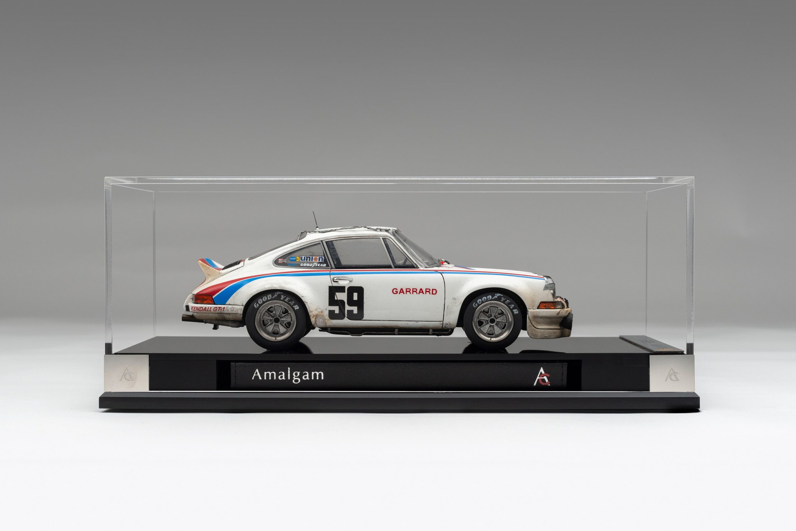 Amalgam Porsche 911 RSR 2.8 1973 Daytona Brumos Livery Race Weathered - Weiß | 1:18 – Bild 20