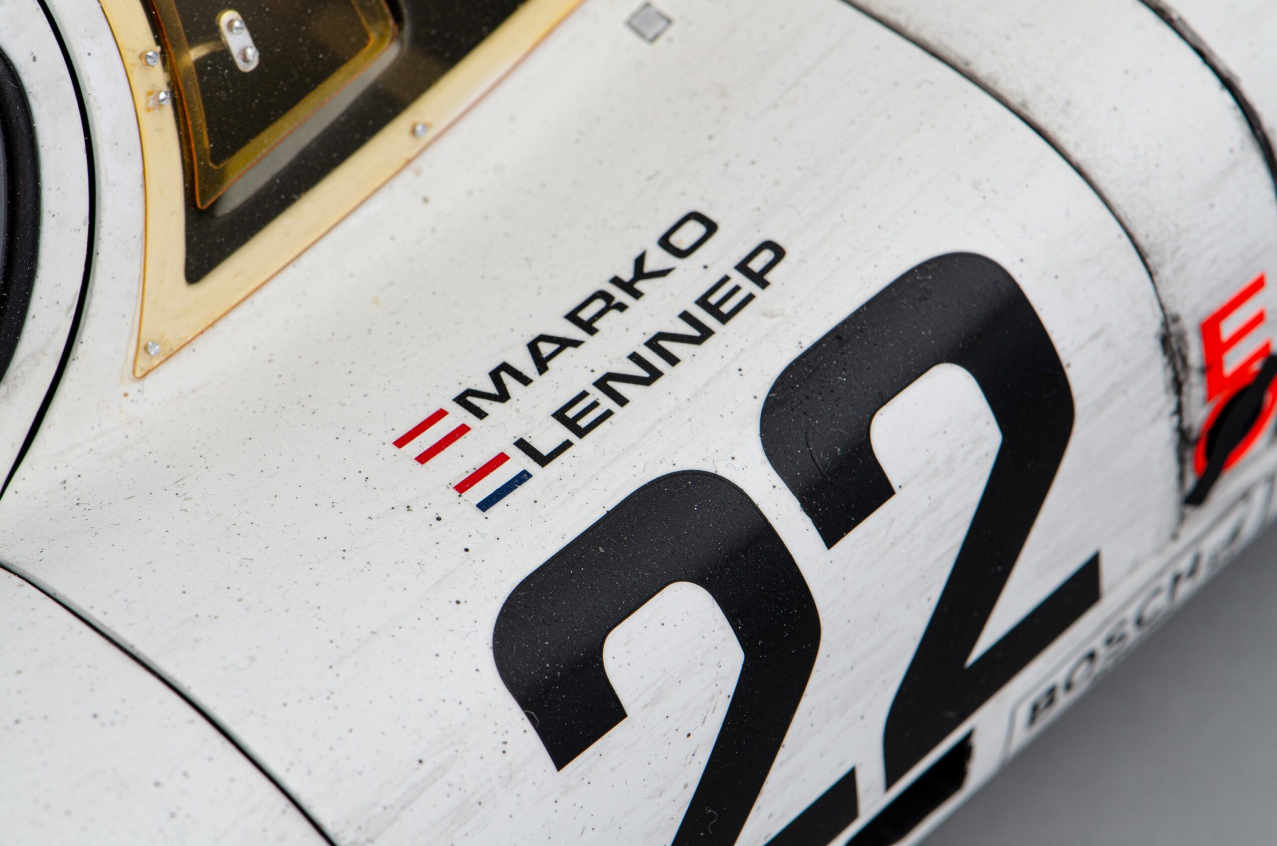 Amalgam Porsche 917 KH 1971 Le Mans Sieger Martini Livery Race Weathered | 1:8 – Bild 9