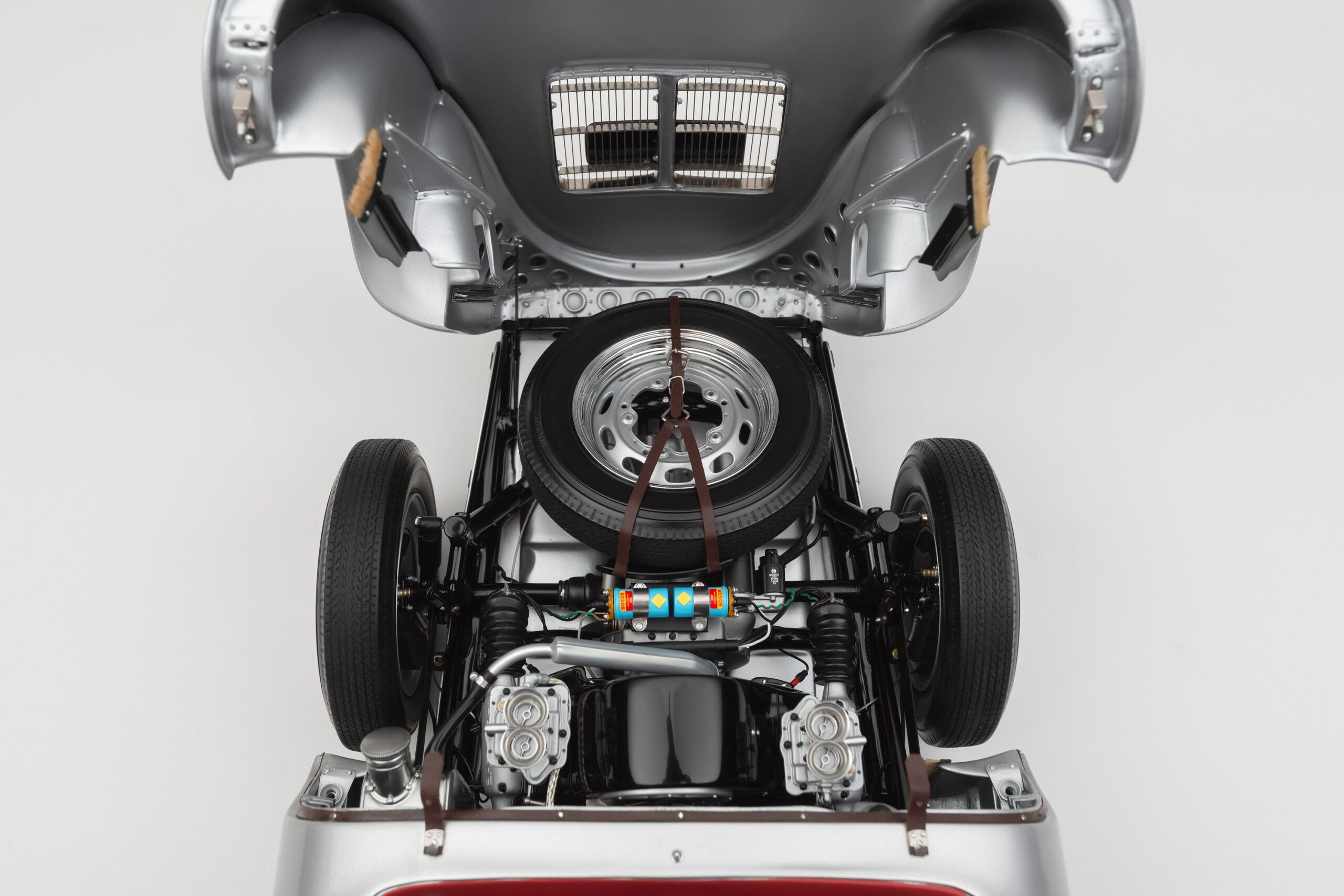 Amalgam Porsche 550 RS Spyder 'Little Bastard' (1955) James Dean Figure Edition - Silber | 1:8 - Image 11