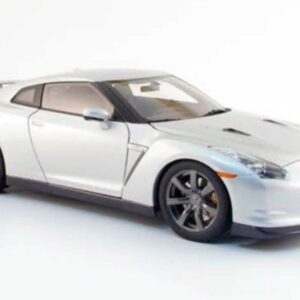Amalgam Nissan GT-R (2007) - Weiß | 1:8