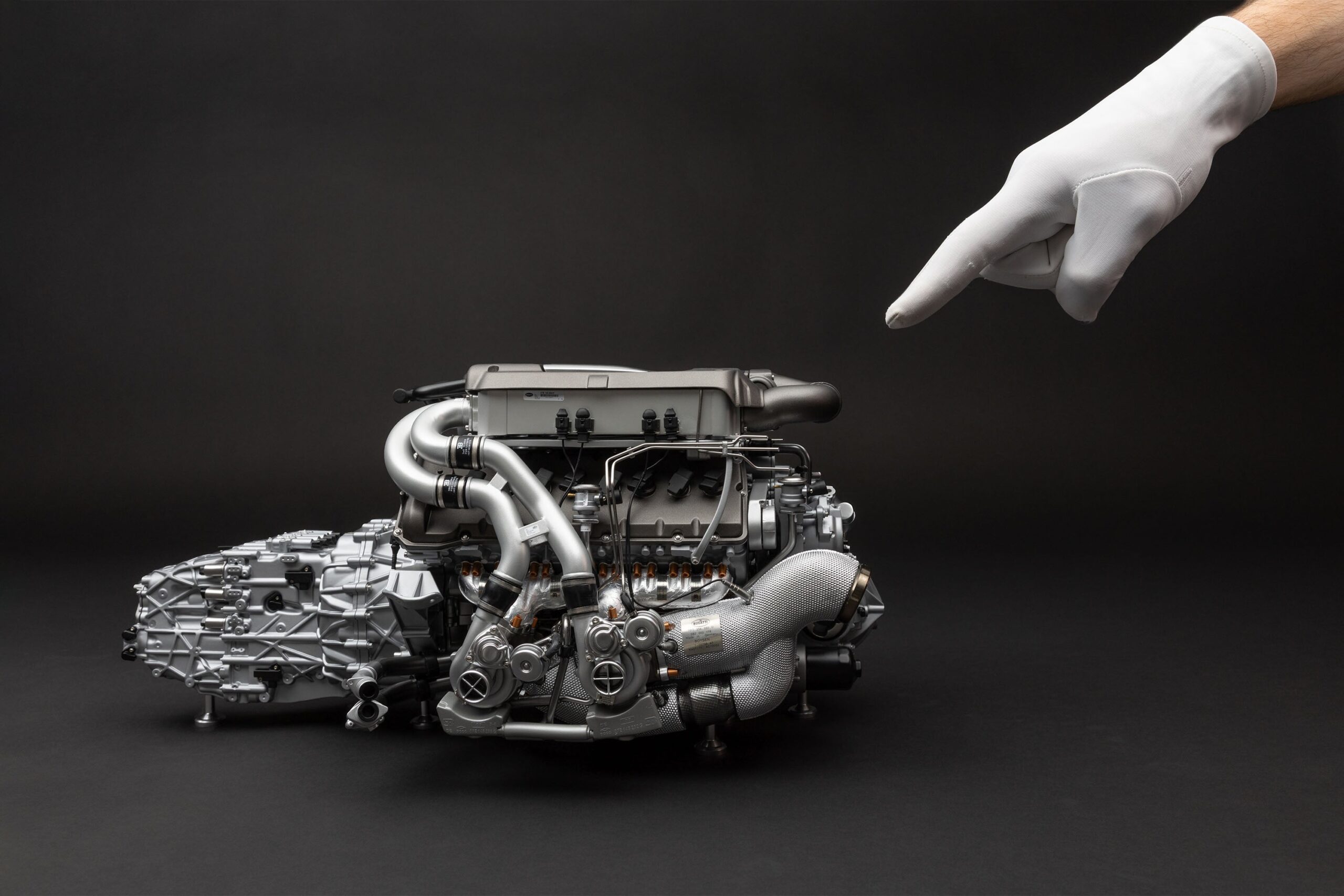 Amalgam Bugatti Veyron W16 Motor und Getriebe (2005) | 1:4 - Imagen 3