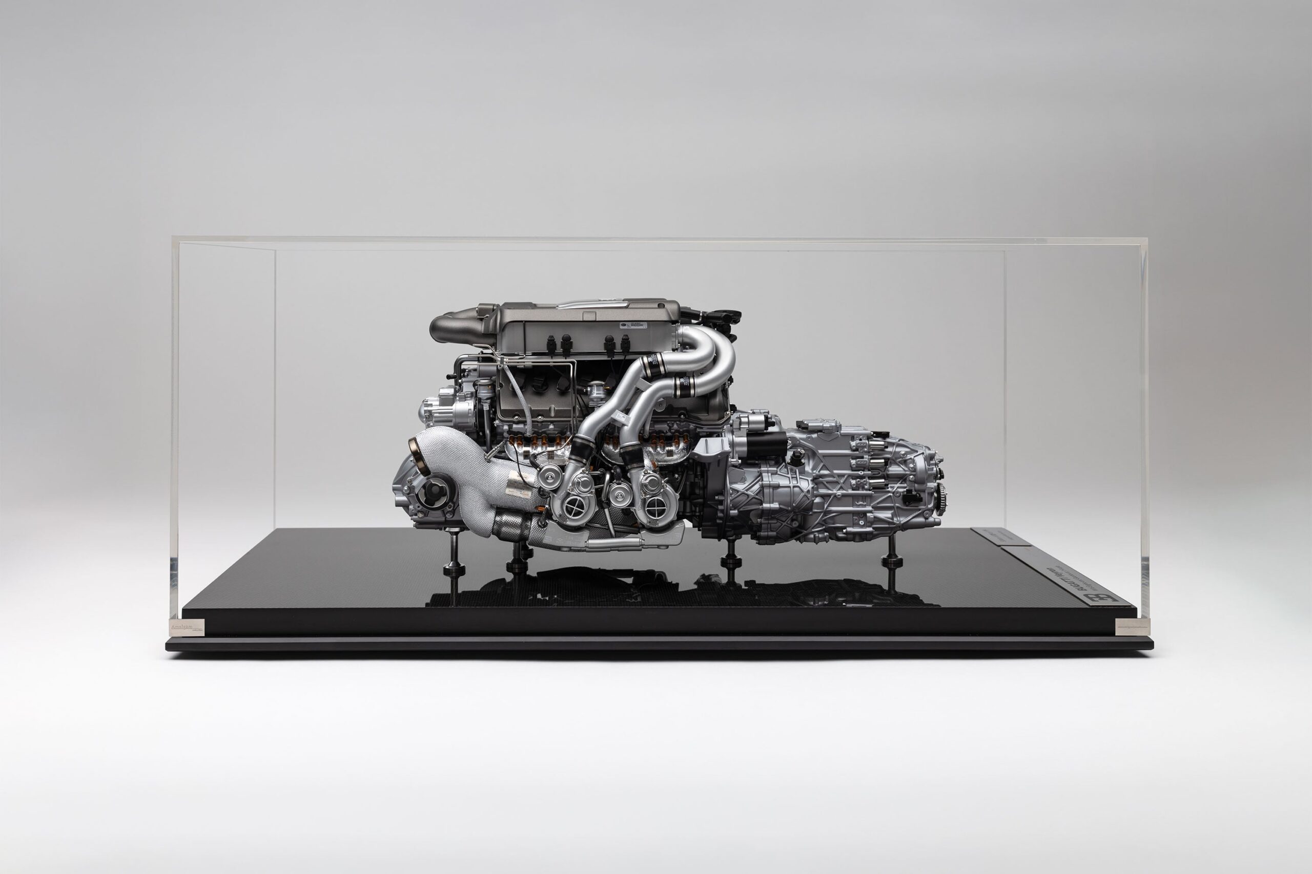 Amalgam Bugatti Veyron W16 Motor und Getriebe (2005) | 1:4 - Imagen 6