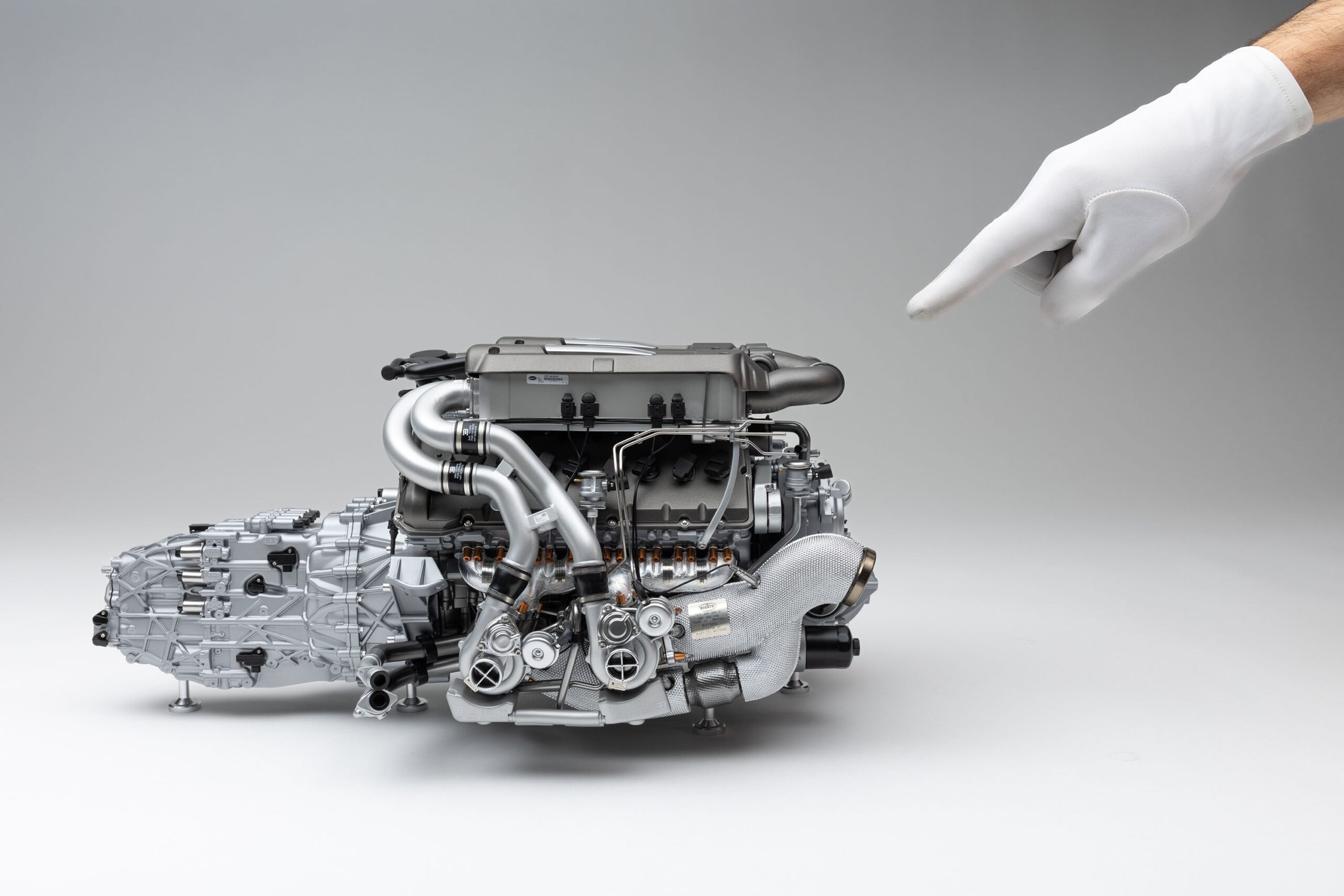 Amalgam Bugatti Veyron W16 Motor und Getriebe (2005) | 1:4 - Imagen 4