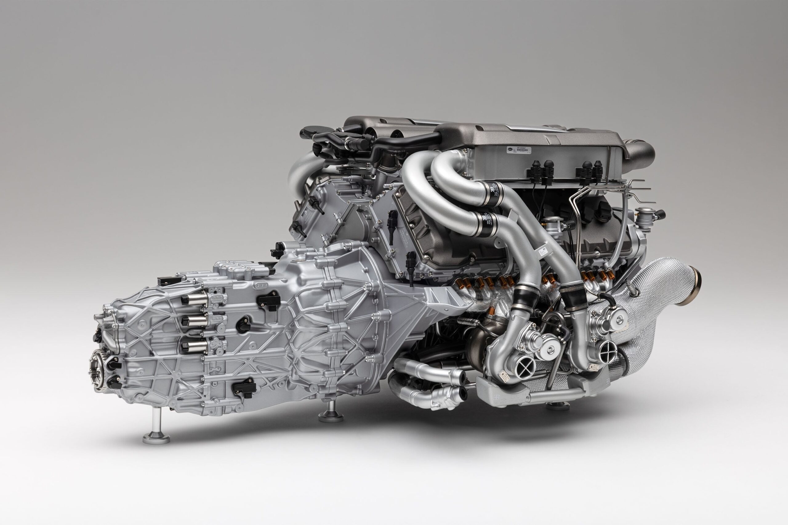 Amalgam Bugatti Veyron W16 Motor und Getriebe (2005) | 1:4 - Imagen 5