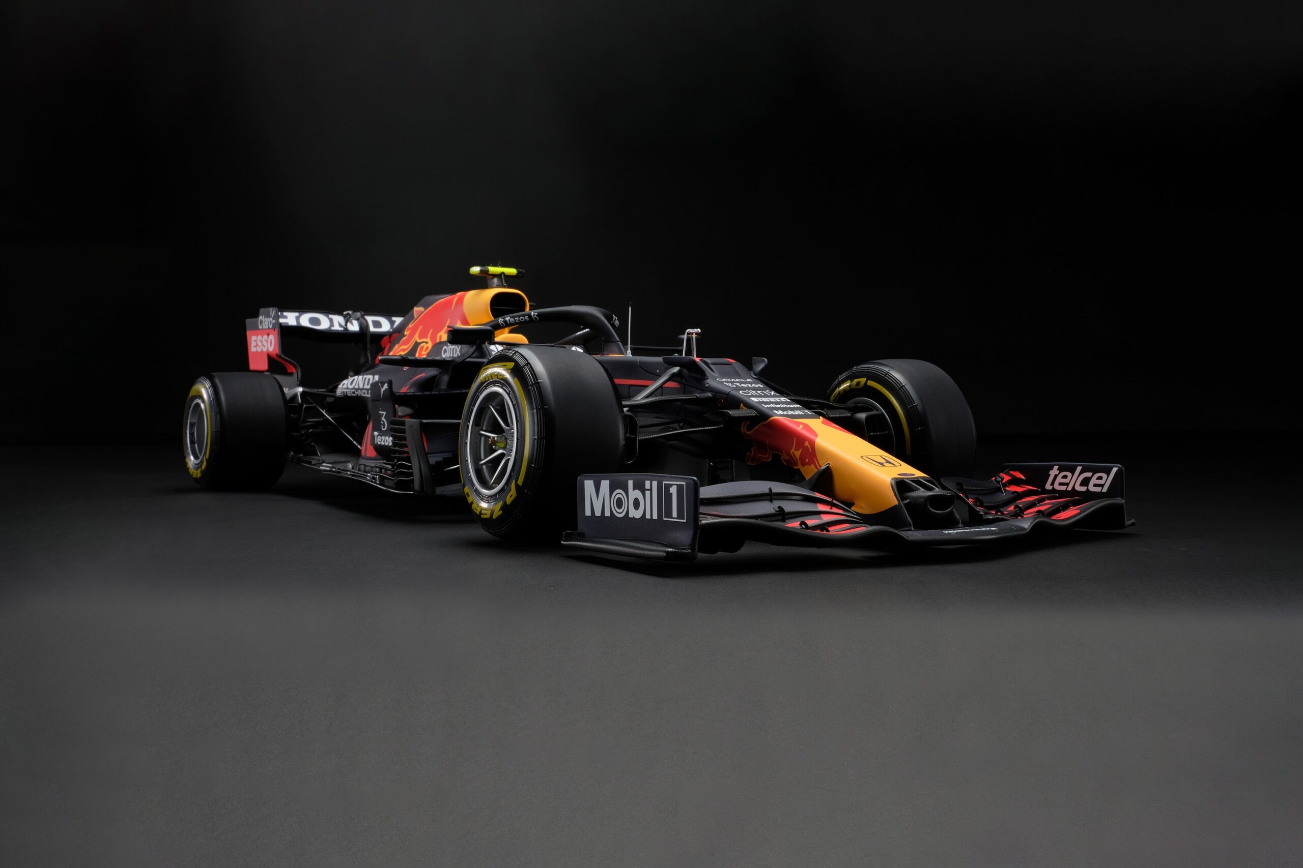 Amalgam Red Bull Racing Honda RB16B 2021 Abu Dhabi Grand Prix | 1:8 - Immagine 32