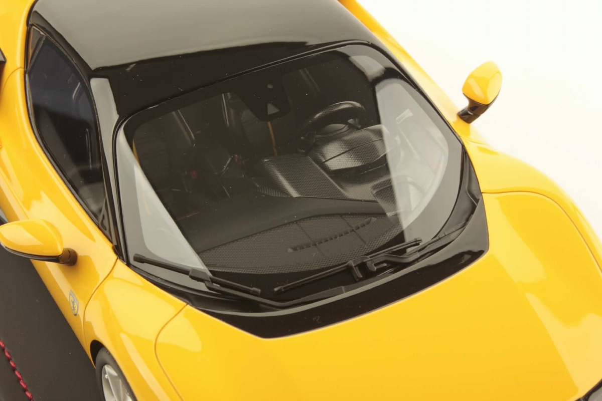 MR Collection Ferrari 849 Testarossa - Modena Yellow | 1:18 - Image 5