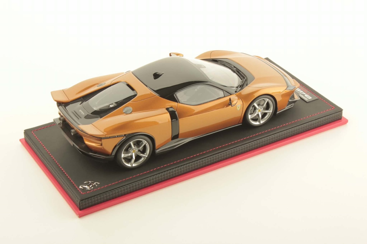 MR Collection Ferrari 849 Testarossa - Amber Yellow | 1:18 - Image 2