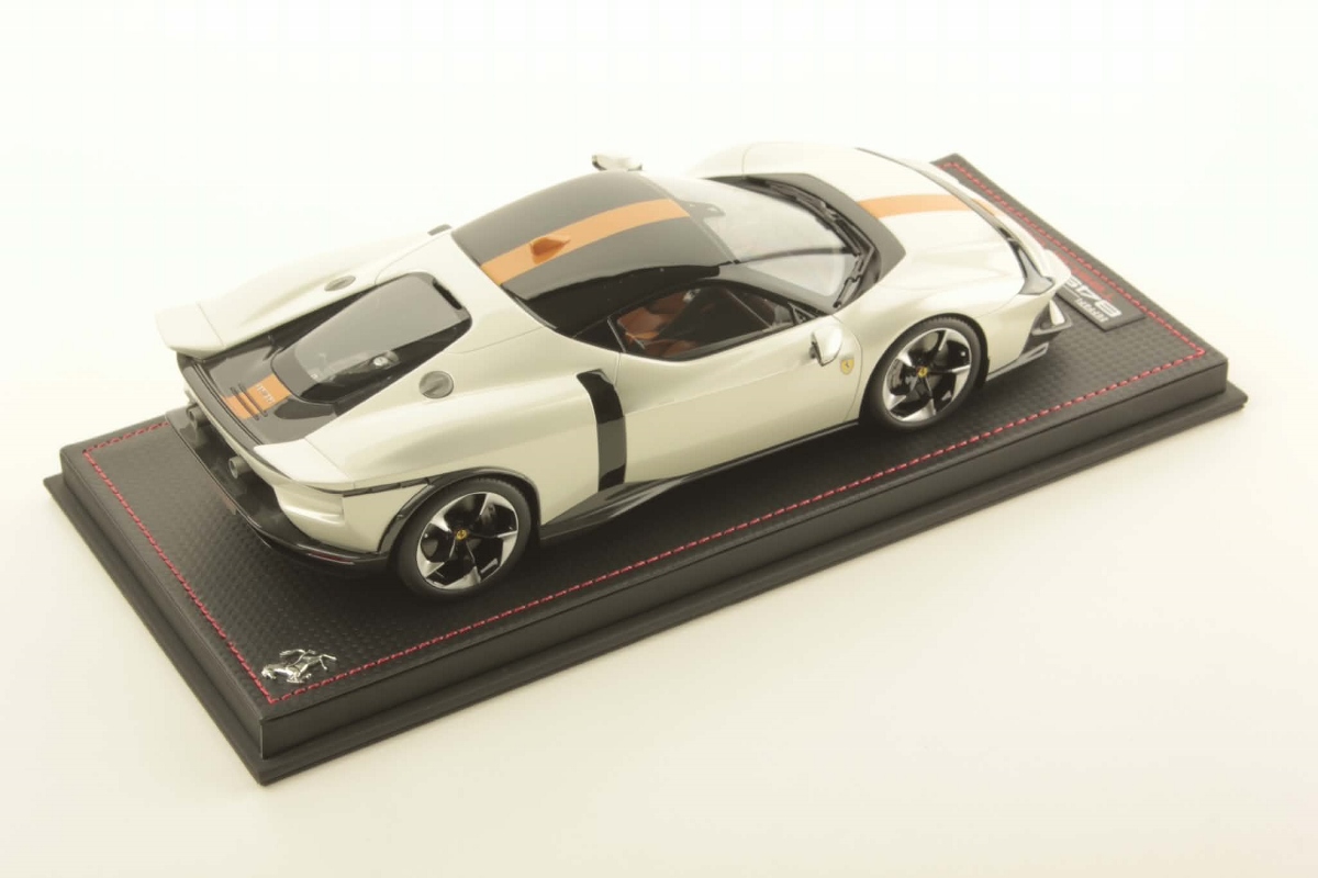 MR Collection Ferrari 849 Testarossa - White | 1:18 - Image 2