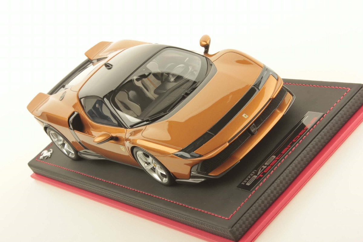 MR Collection Ferrari 849 Testarossa - Amber Yellow | 1:18 - Image 3