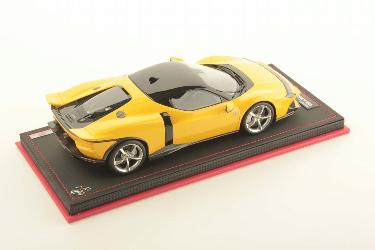 MR Collection Ferrari 849 Testarossa - Modena Yellow | 1:18 - Image 2