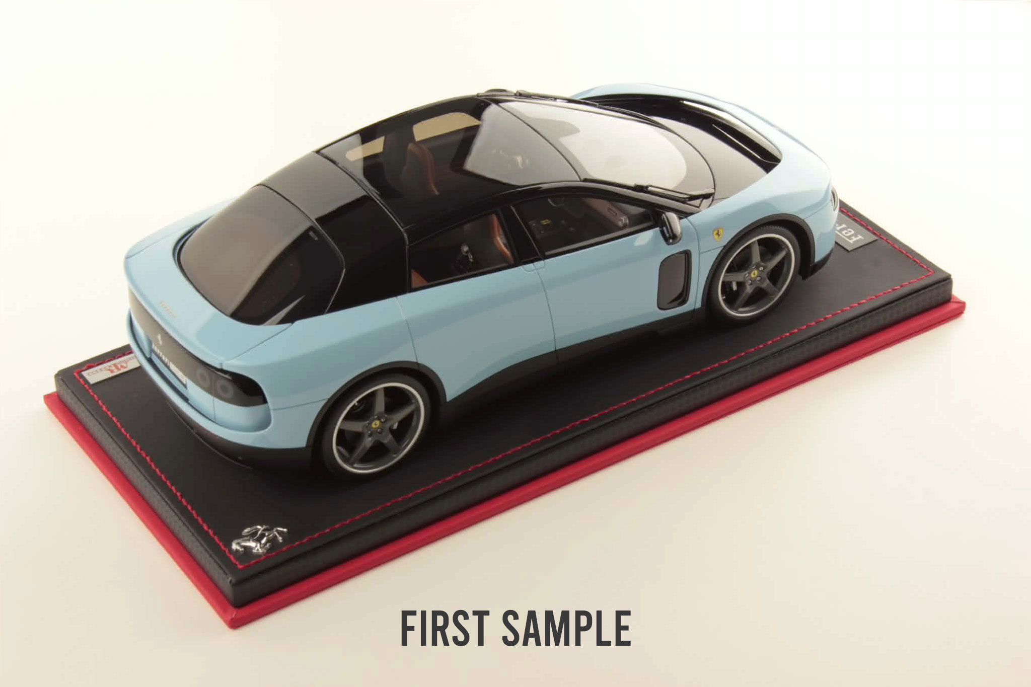 MR Collection Ferrari Luce - Light Blue | 1:18 – Bild 2