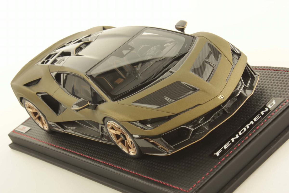 MR Collection Lamborghini Fenomeno - Matte Gea Green | 1:18 - Image 3