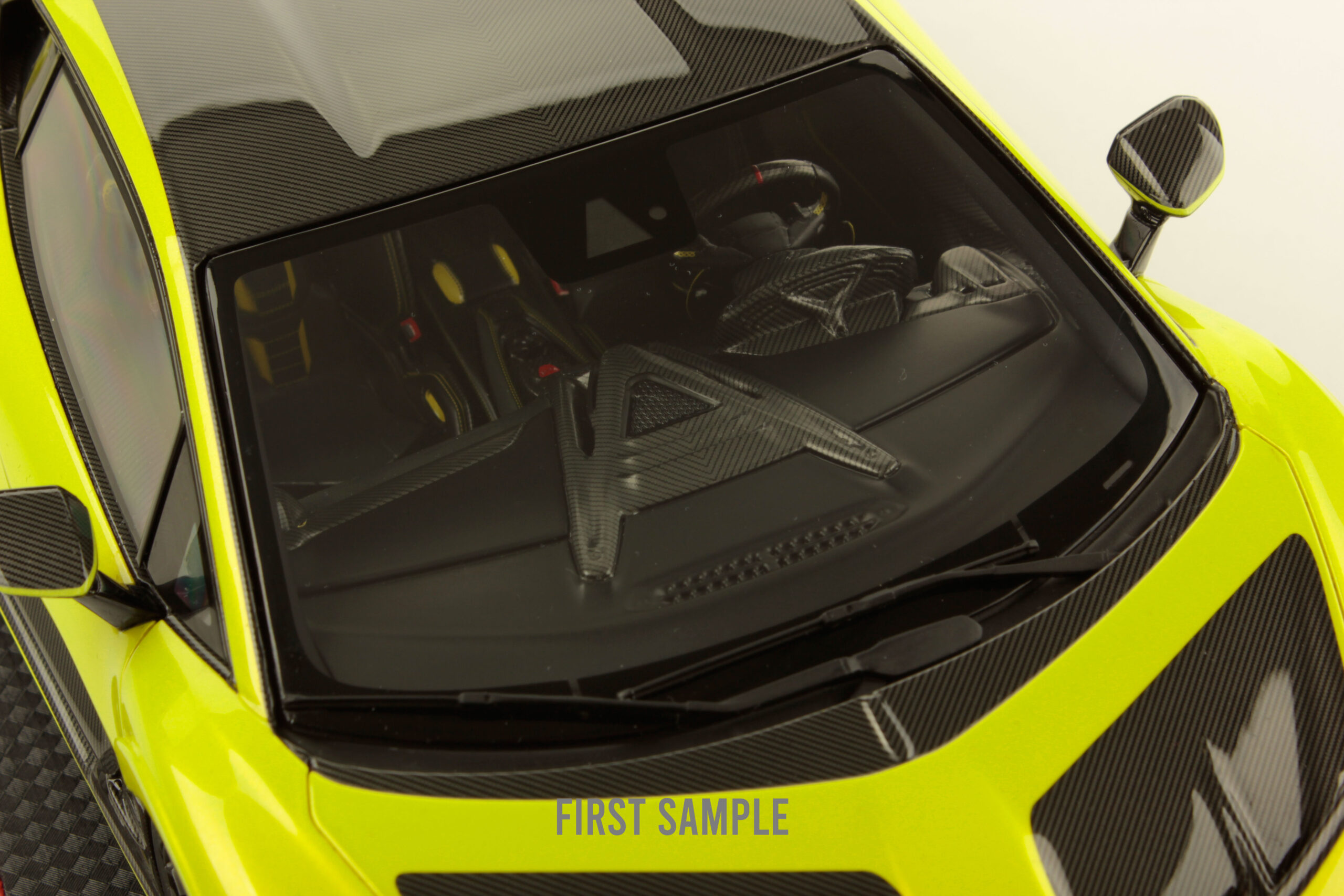 MR Collection Lamborghini Fenomeno - Yellow Crius | 1:18 - Image 5