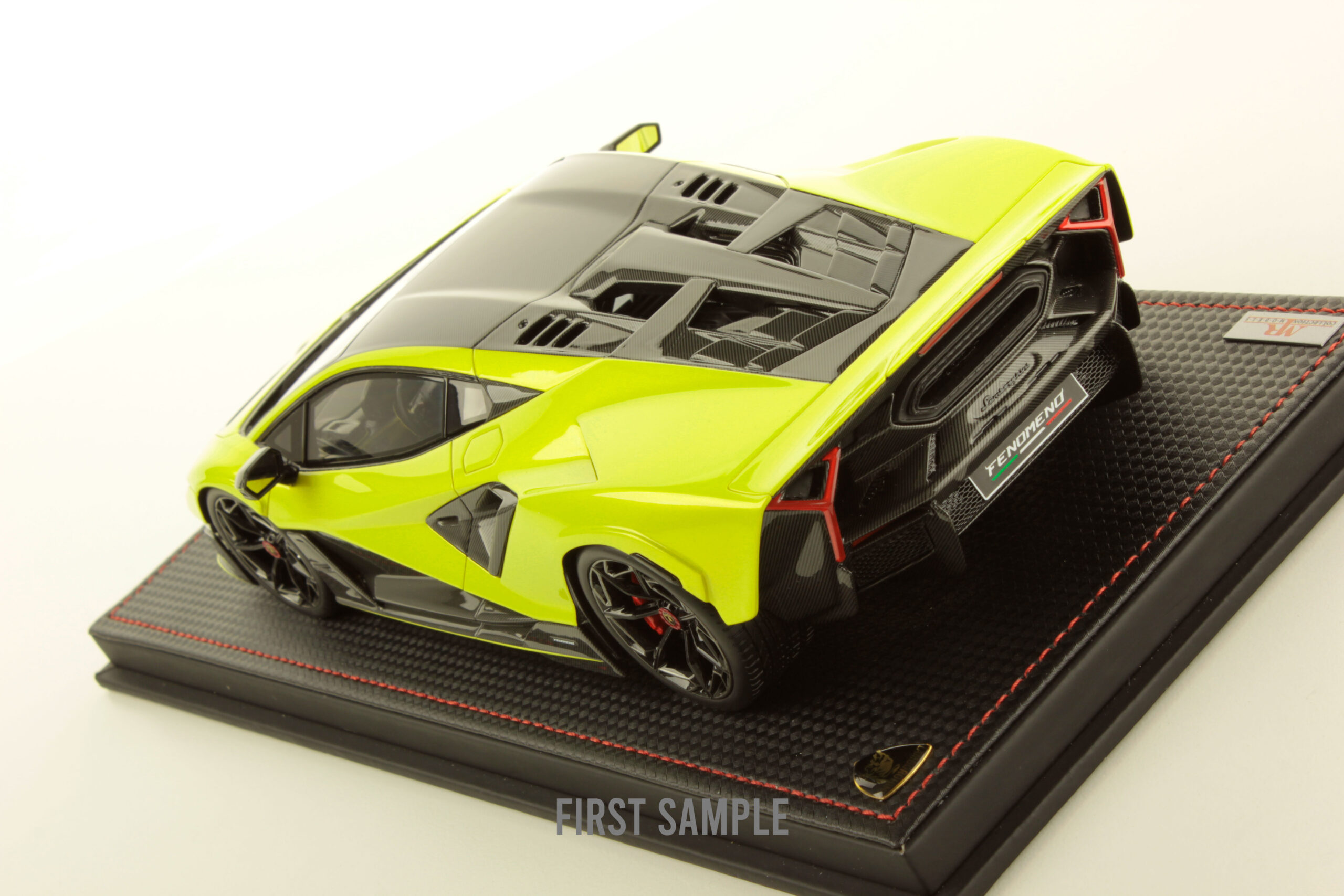 MR Collection Lamborghini Fenomeno - Yellow Crius | 1:18 - Image 4