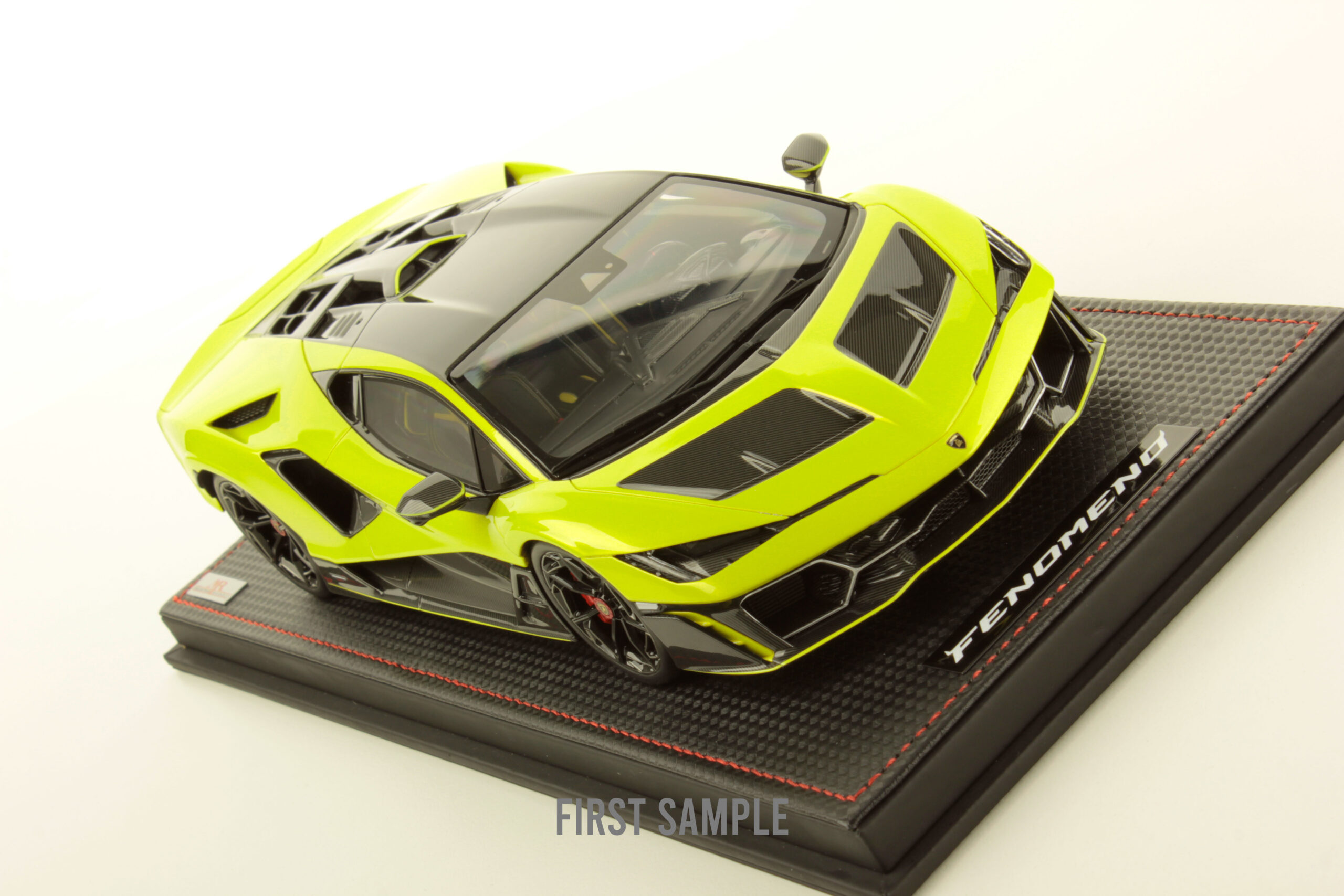 MR Collection Lamborghini Fenomeno - Yellow Crius | 1:18 - Image 3