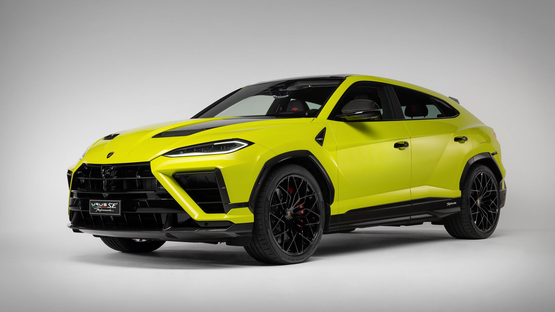 MR Collection Lamborghini Urus SE Performante - Yellow Crius | 1:18