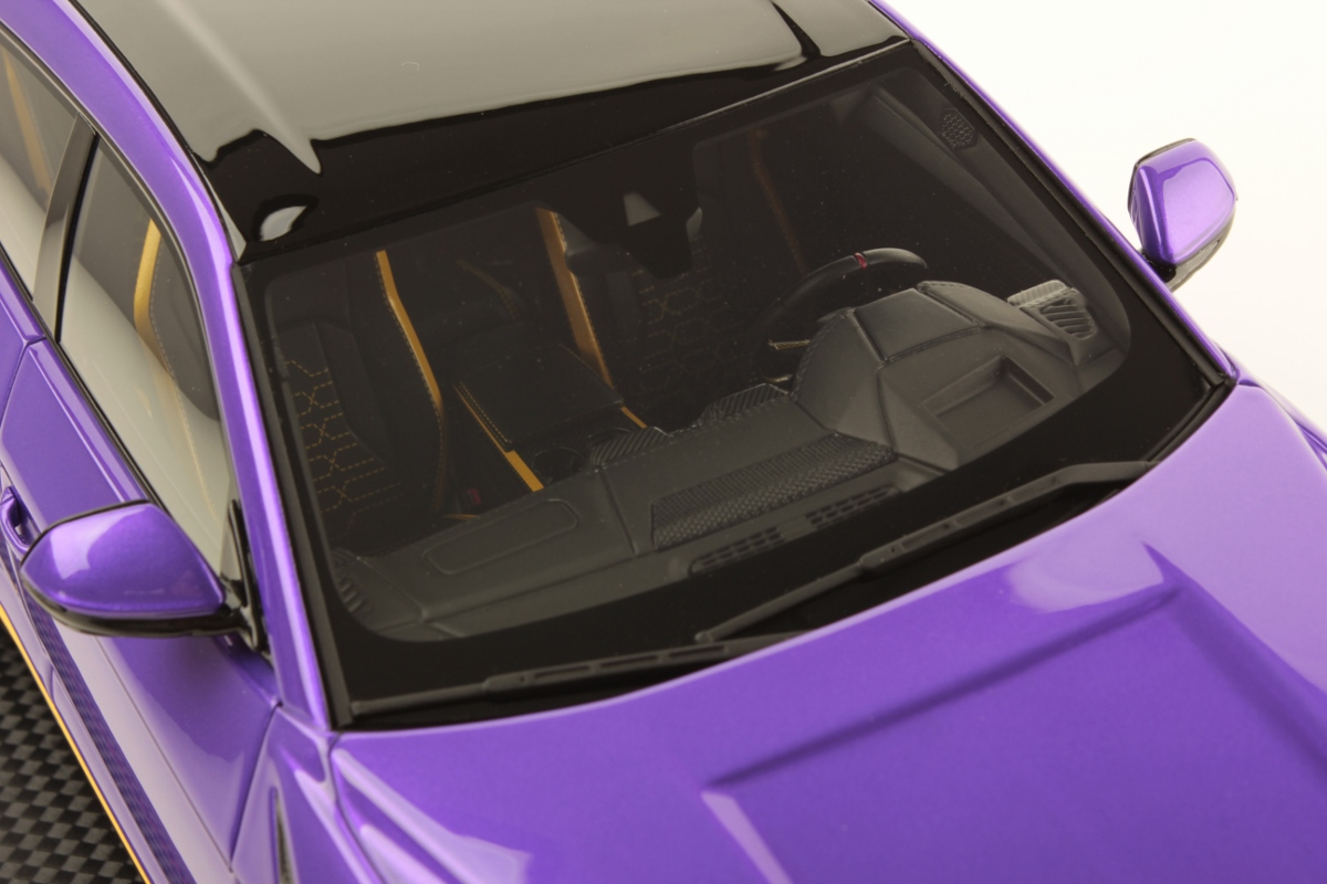 MR Collection Lamborghini Urus SE - Pasifae Purple | 1:18 – Bild 6