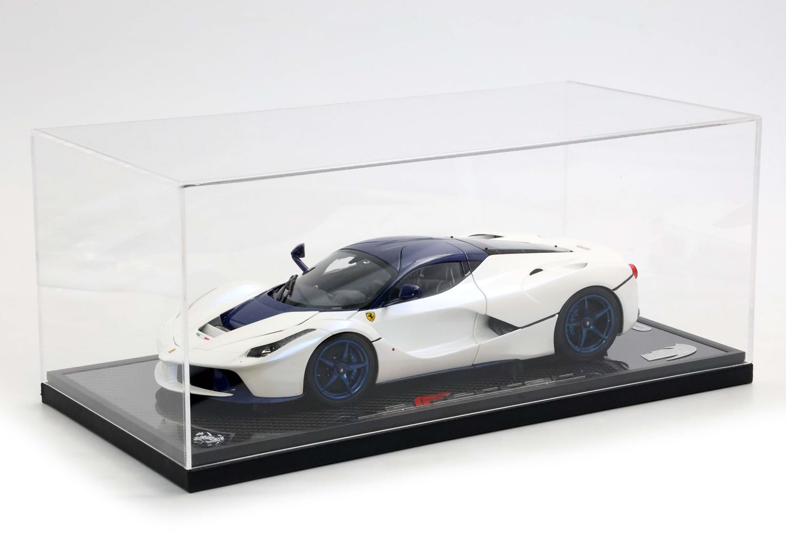 BBR Ferrari LaFerrari 2012 Special Box - Birdcage White | 1:18 – Bild 10