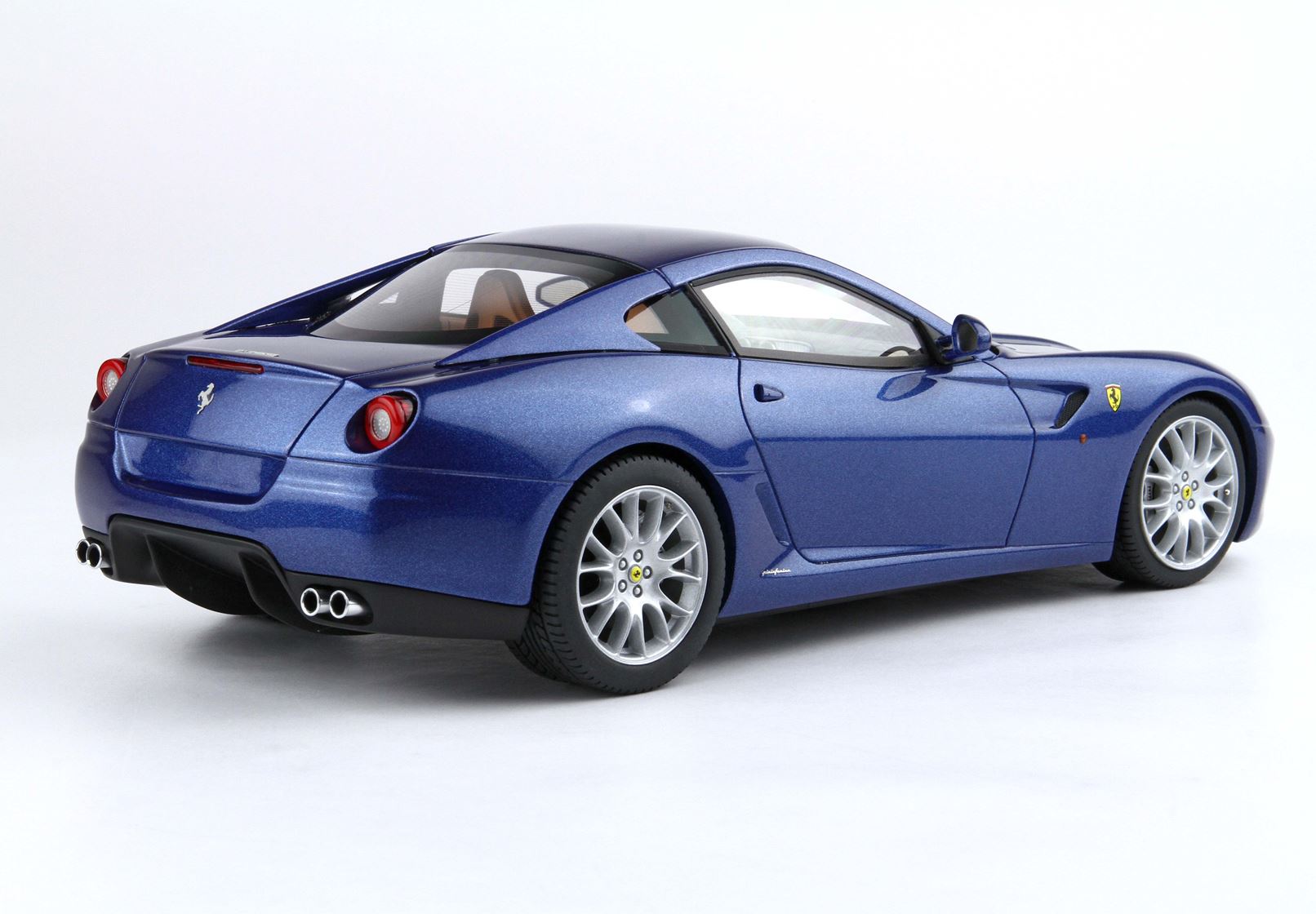 BBR Ferrari 599 GTB Fiorano 2006 Manual Transmission - Blu Mirabeau | 1:18 - Image 4