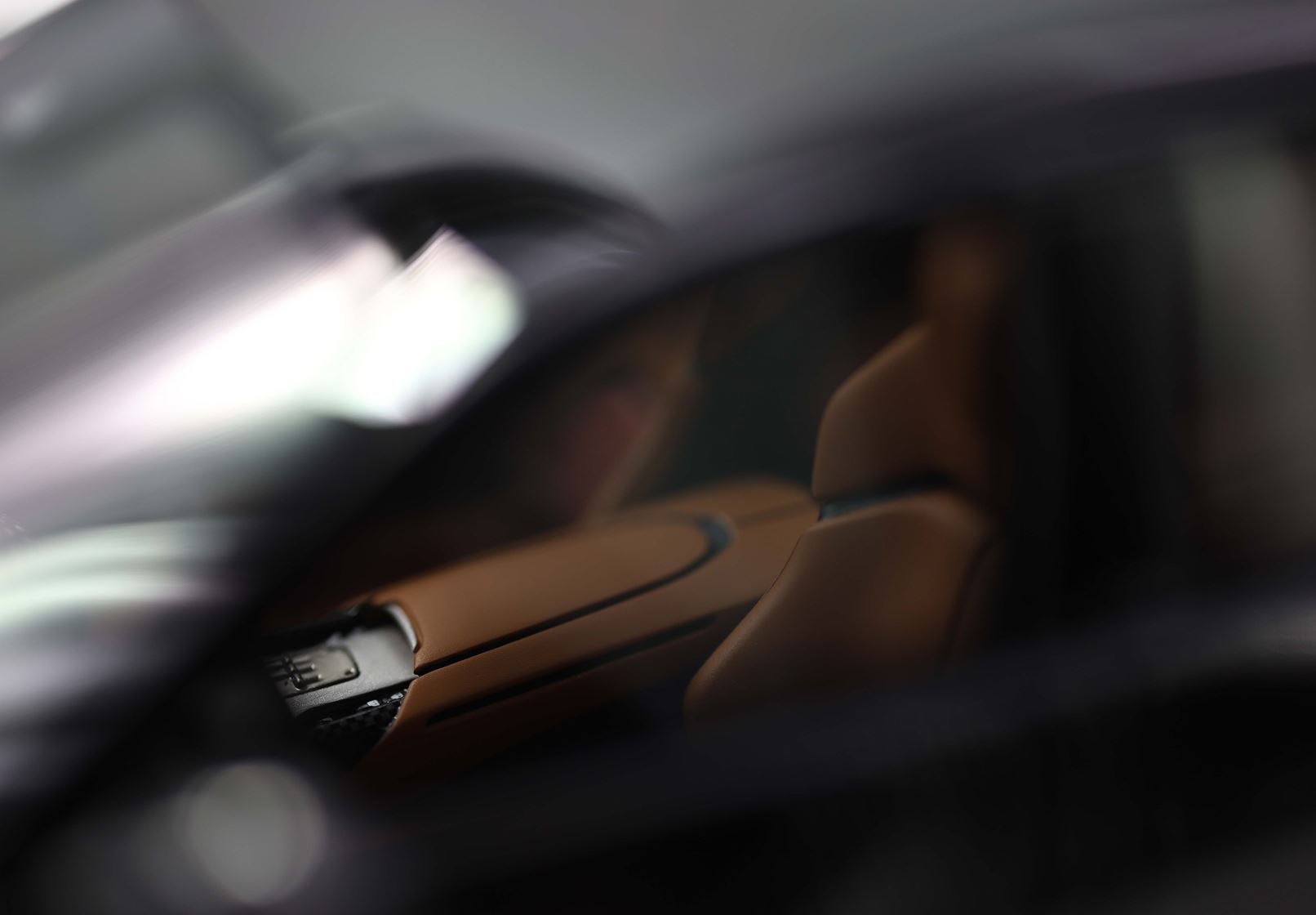 BBR Ferrari Purosangue Panoramic Roof & Carbon Pack - Purosangue Black | 1:18 - Image 7