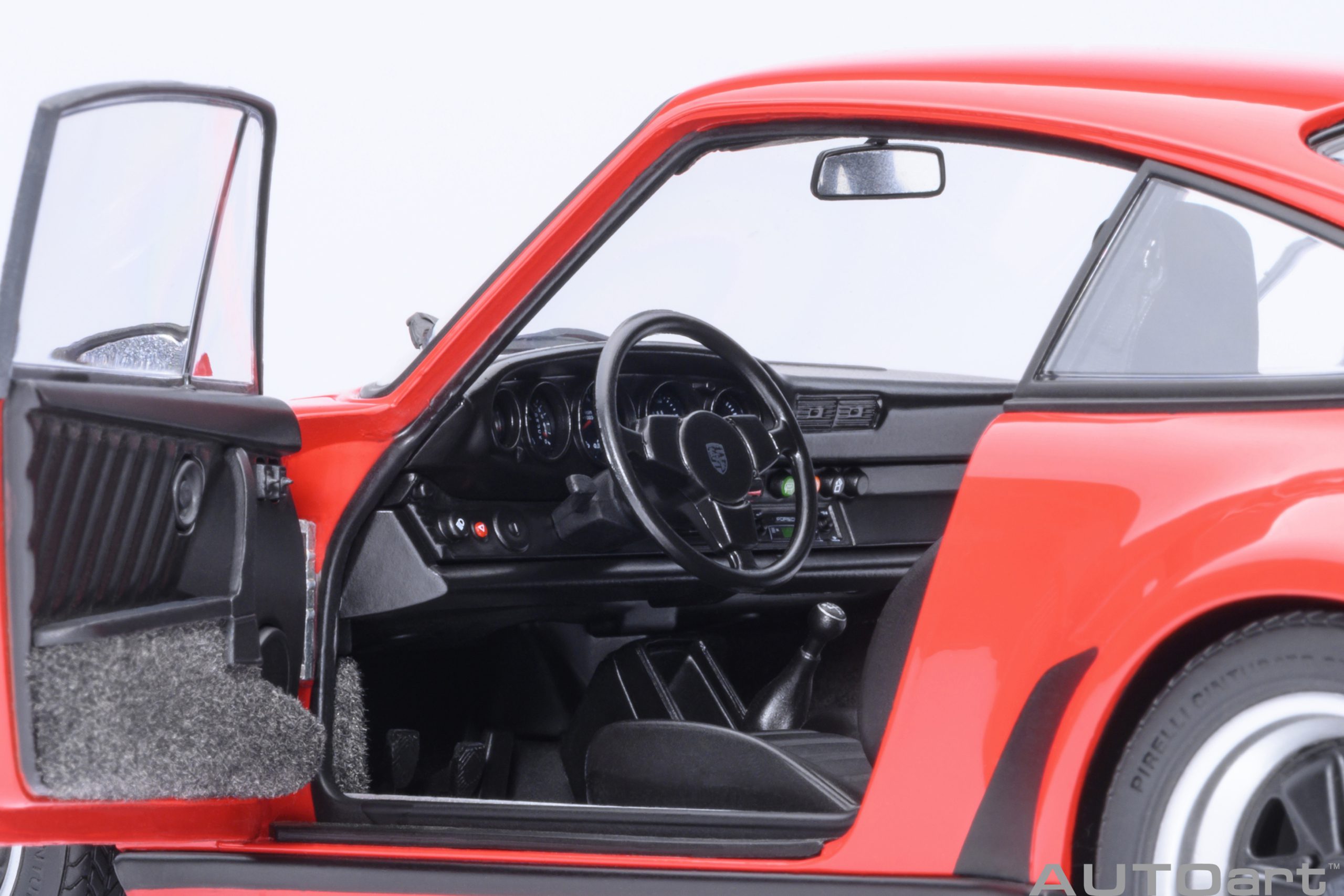 AUTOart Porsche 911 Turbo 3.0 (930) 1:18 - Guards Red – Bild 9