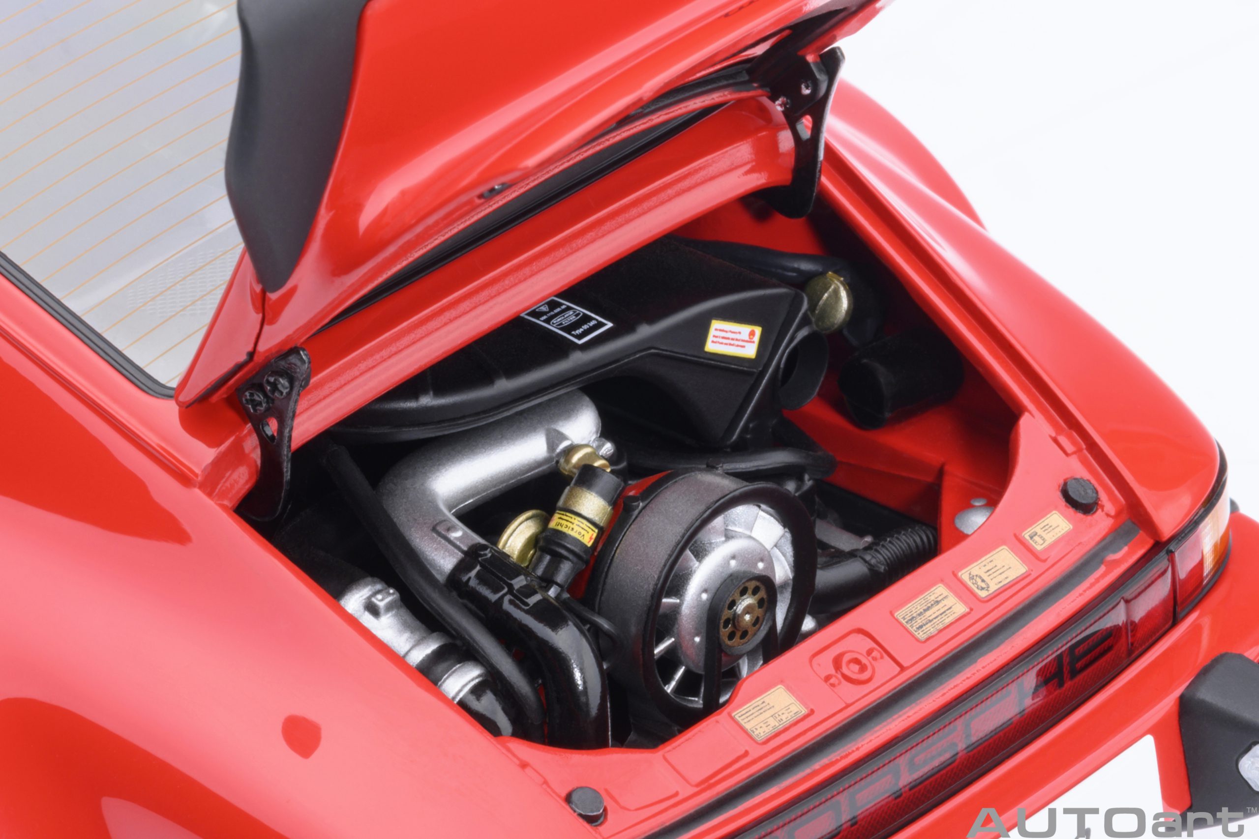 AUTOart Porsche 911 Turbo 3.0 (930) 1:18 - Guards Red – Bild 12