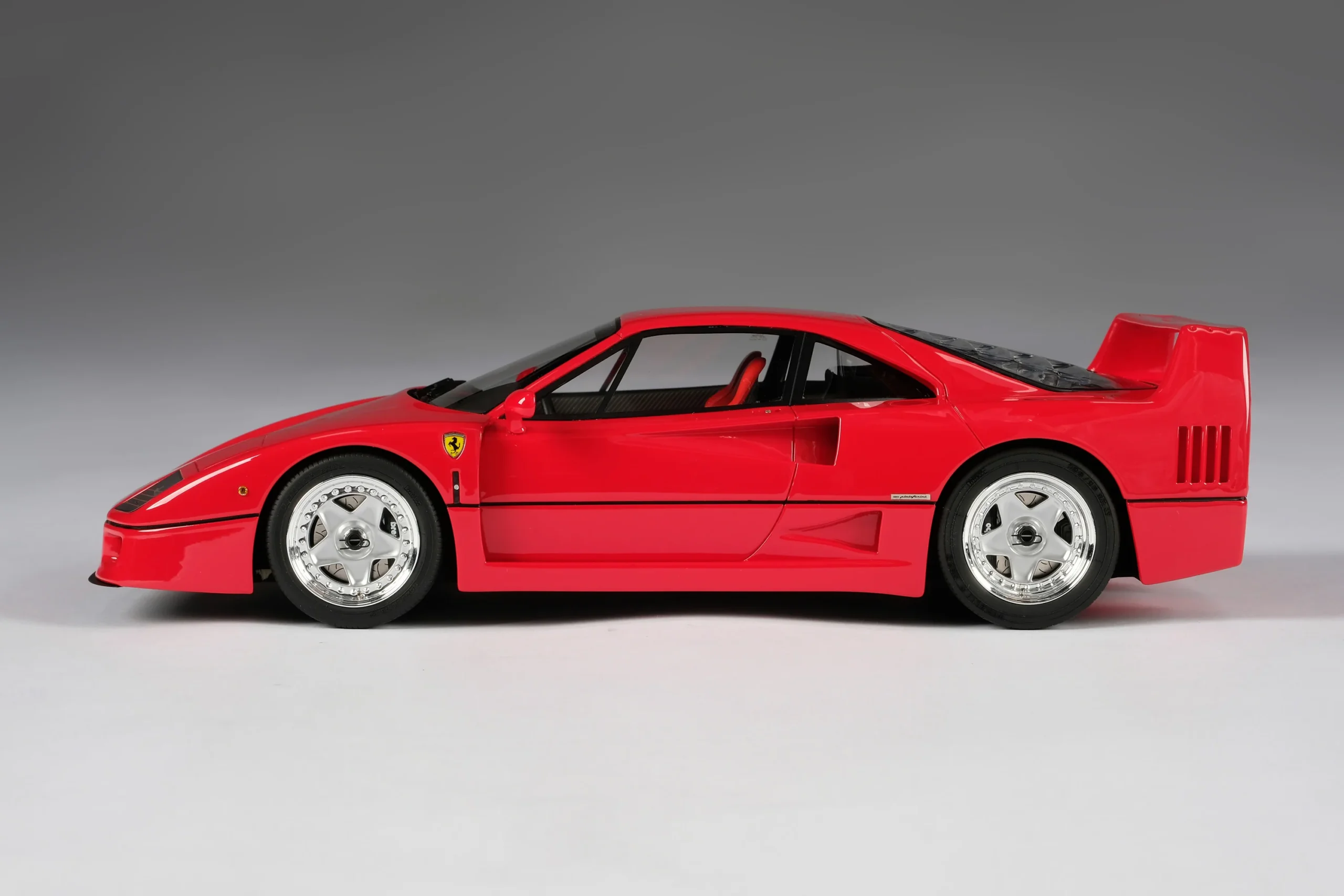 Amalgam Ferrari F40 - Rot | 1:18 - 画像4