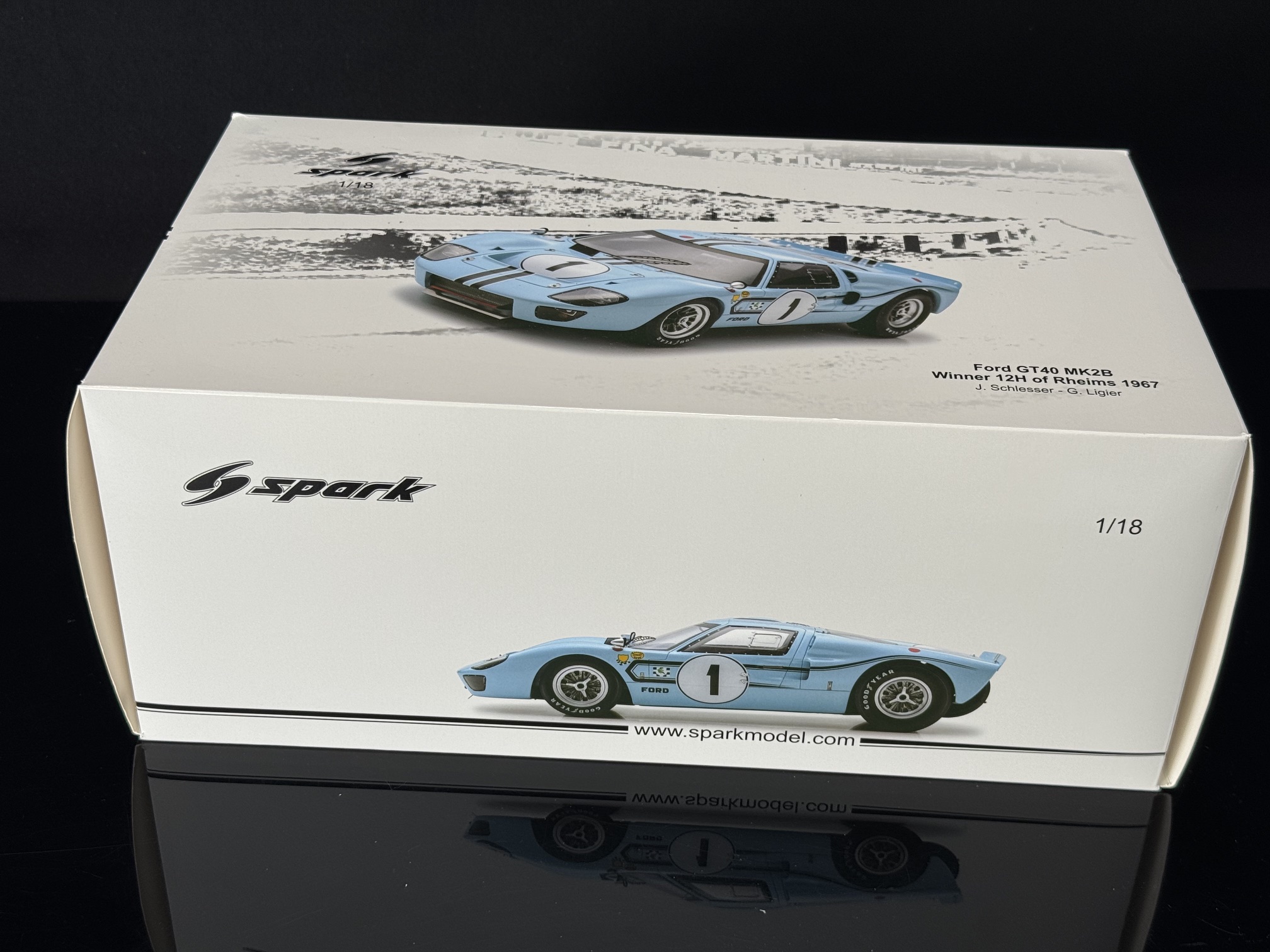 Spark Ford GT40 MK2B Winner 12h Reims 1967 Schlesser - Ligier | 1:18 – Bild 6