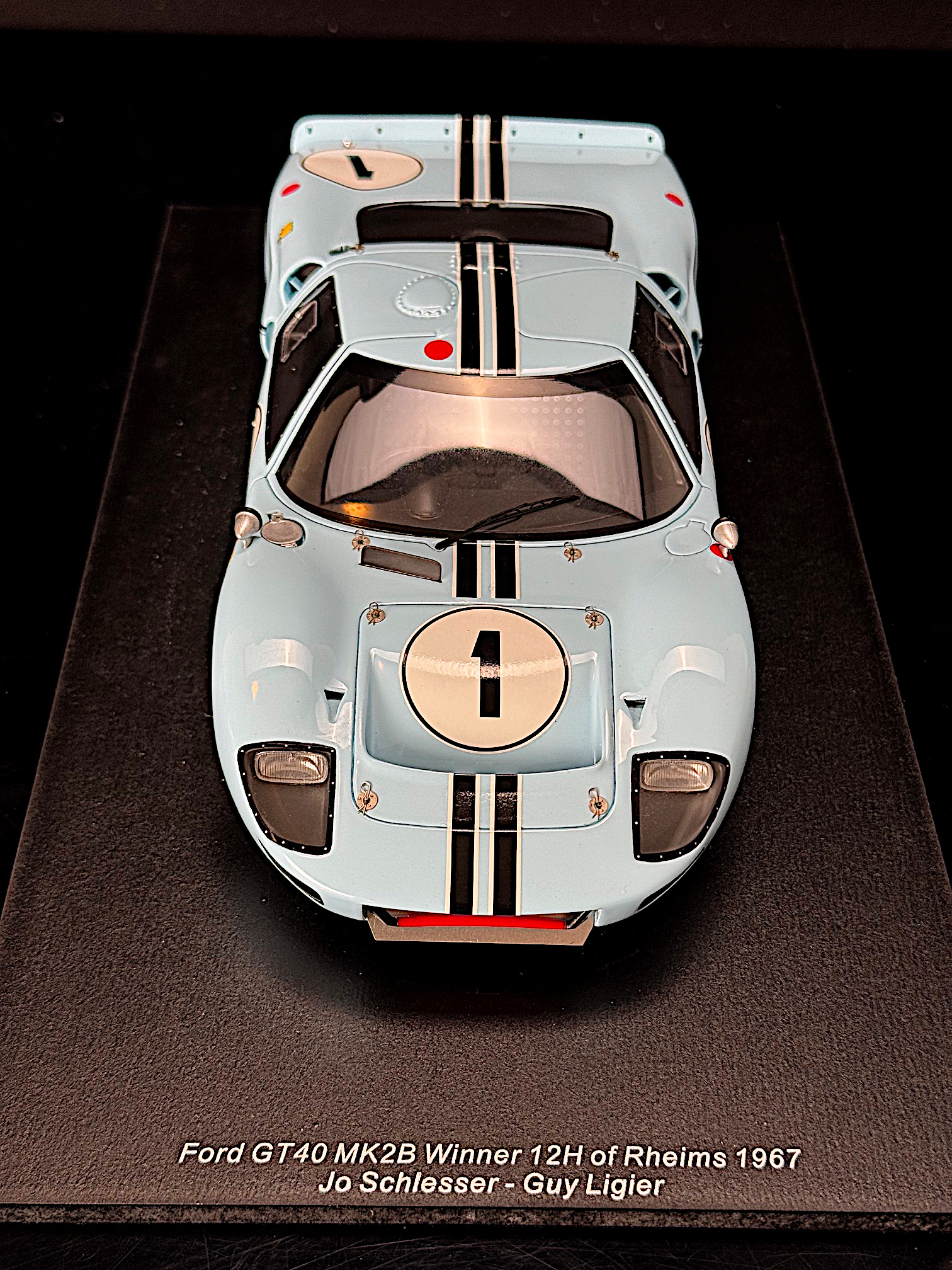 Spark Ford GT40 MK2B Winner 12h Reims 1967 Schlesser - Ligier | 1:18 – Bild 4